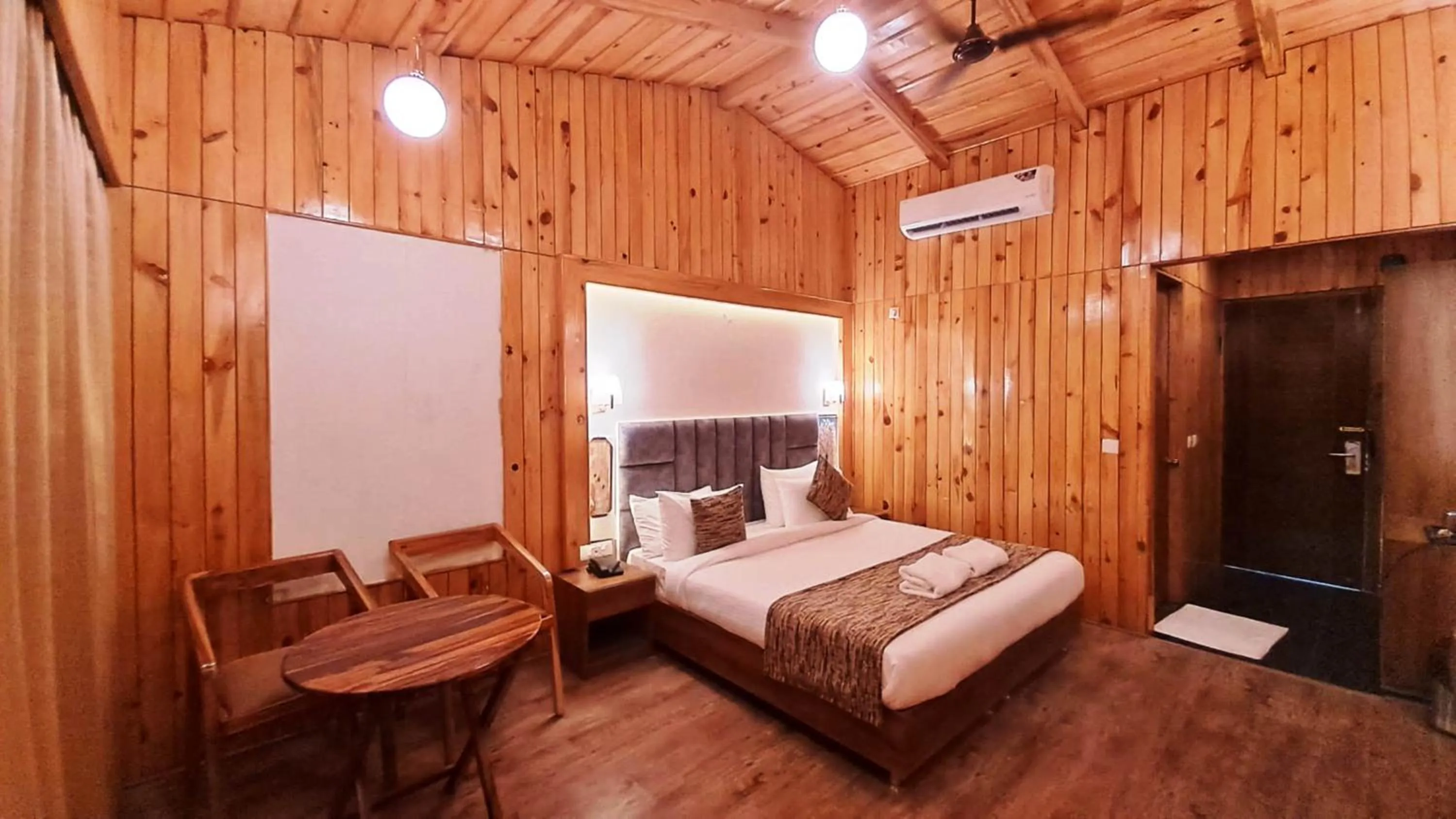 Bed in Qcent Woods Resort & Spa, Rishikesh