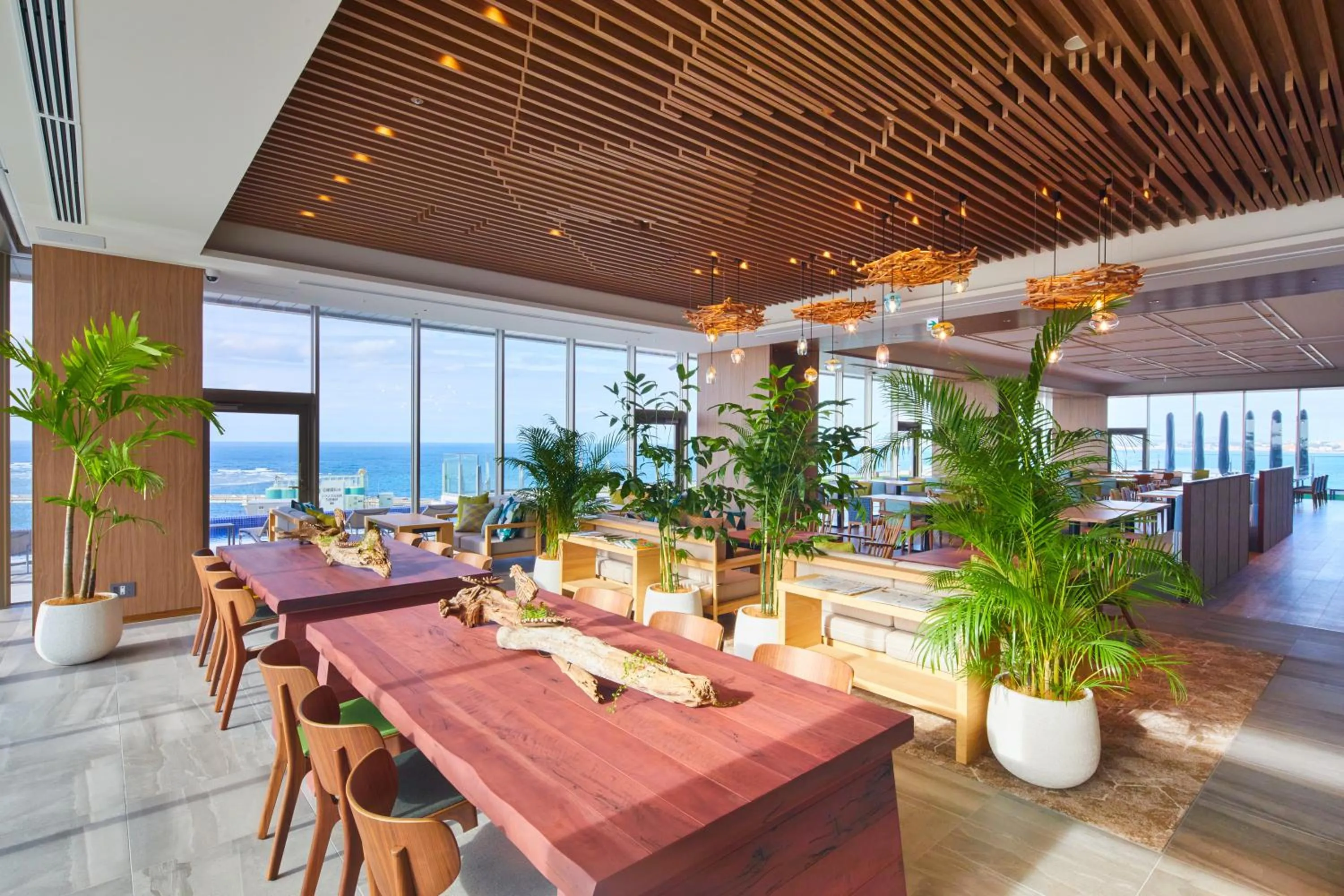 Restaurant/places to eat in HOTEL AlaCOOJU OKINAWA