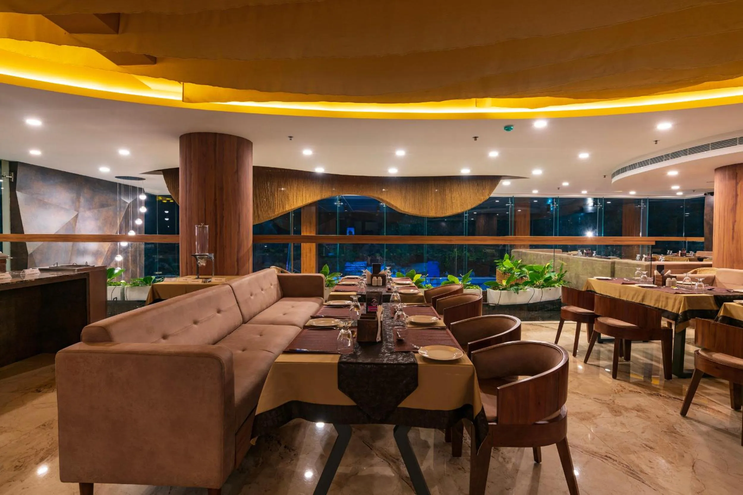 Restaurant/places to eat in Classic Regency