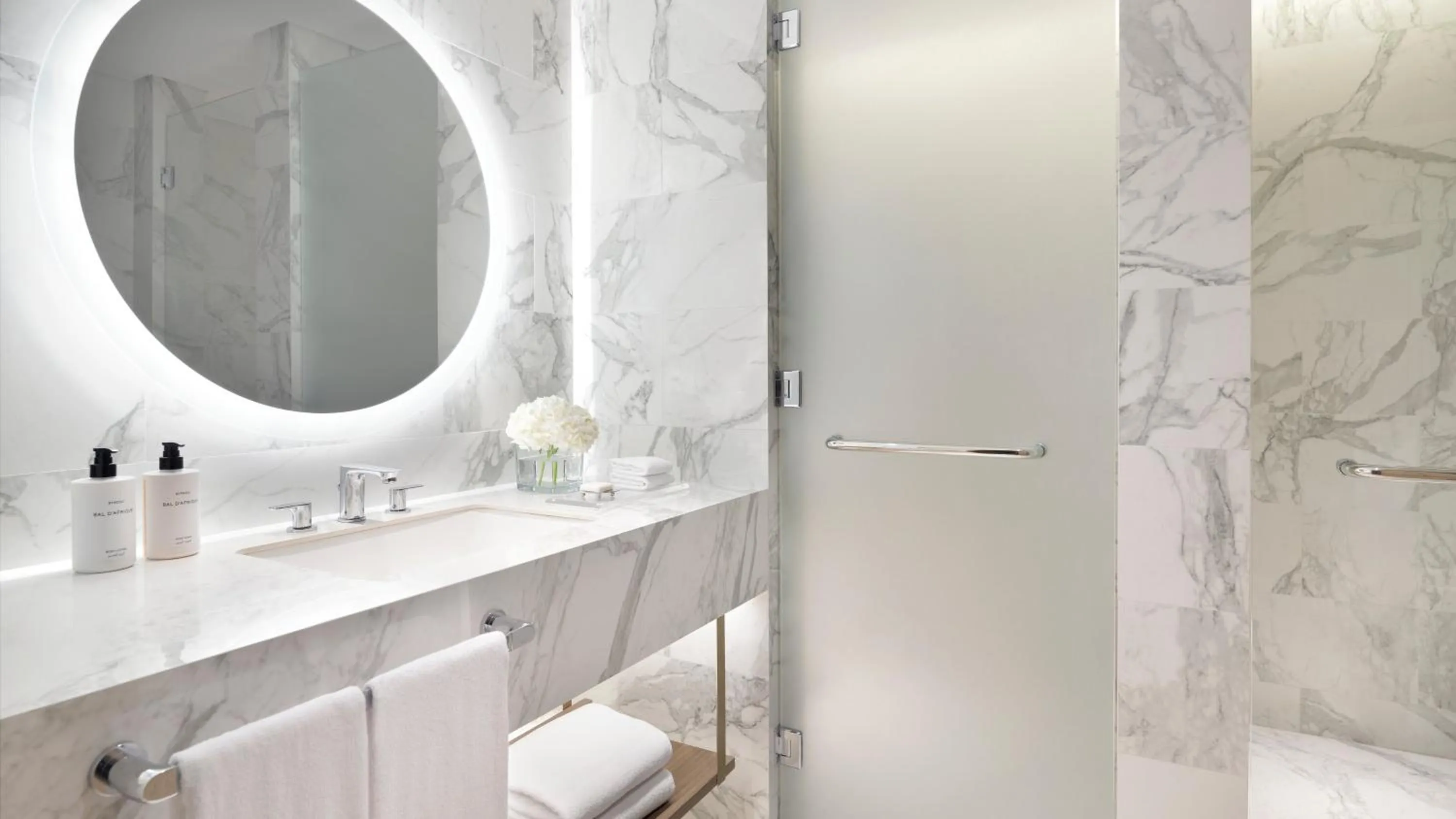 Bathroom in InterContinental Residences Abu Dhabi by IHG