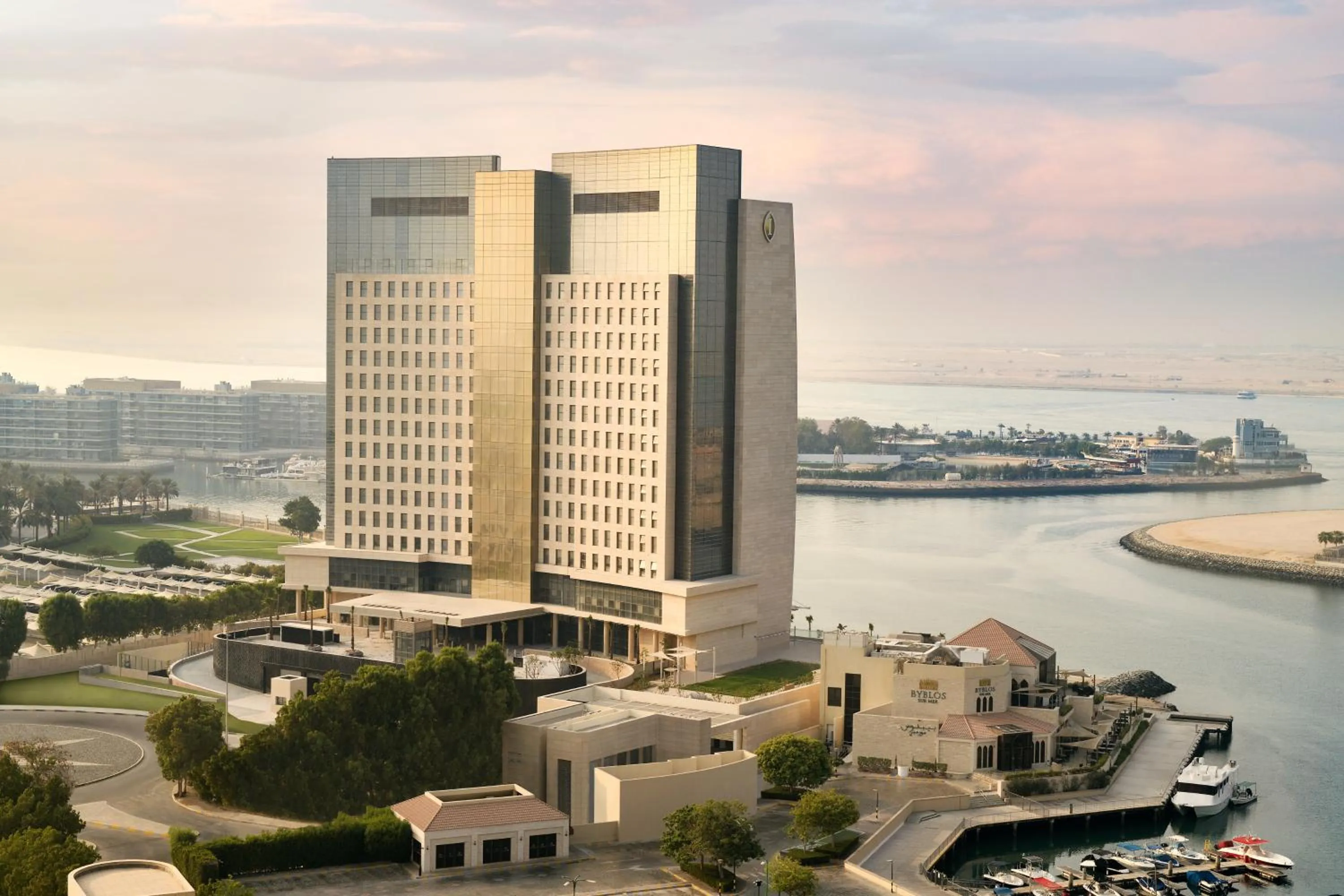Property building in InterContinental Residences Abu Dhabi by IHG