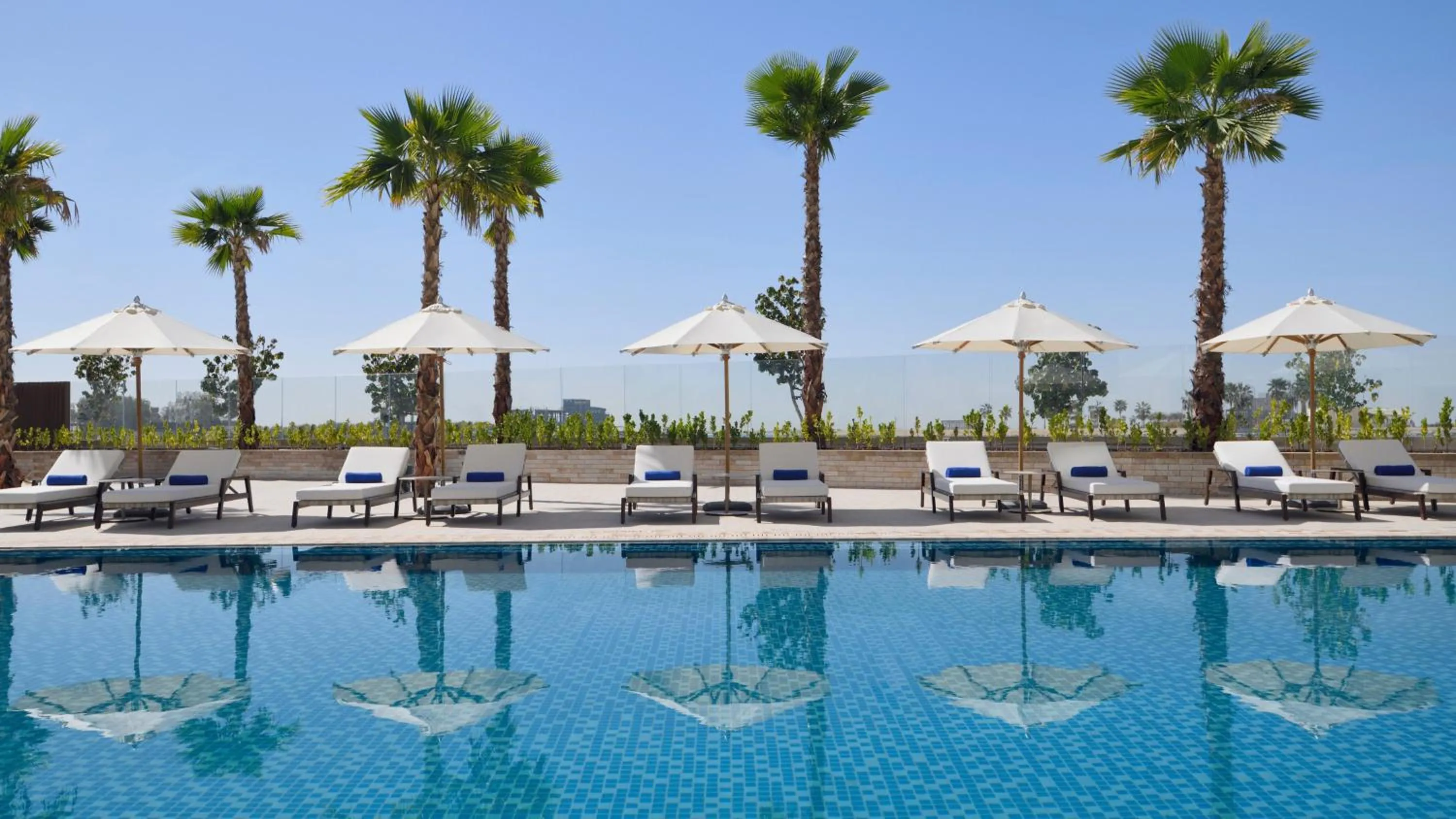Swimming pool in InterContinental Residences Abu Dhabi by IHG