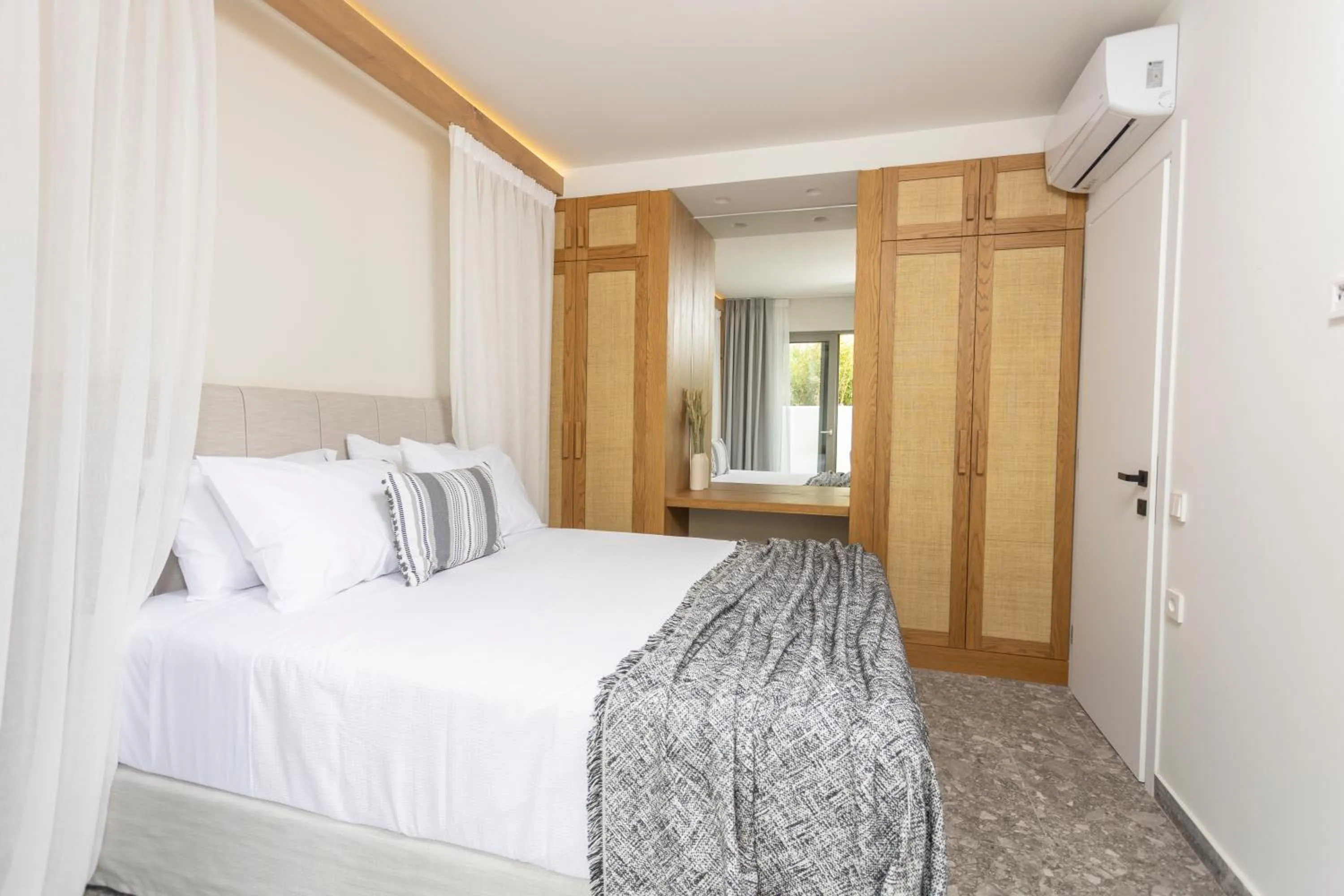 Bedroom, Bed in Kaktus Suites Private Pool