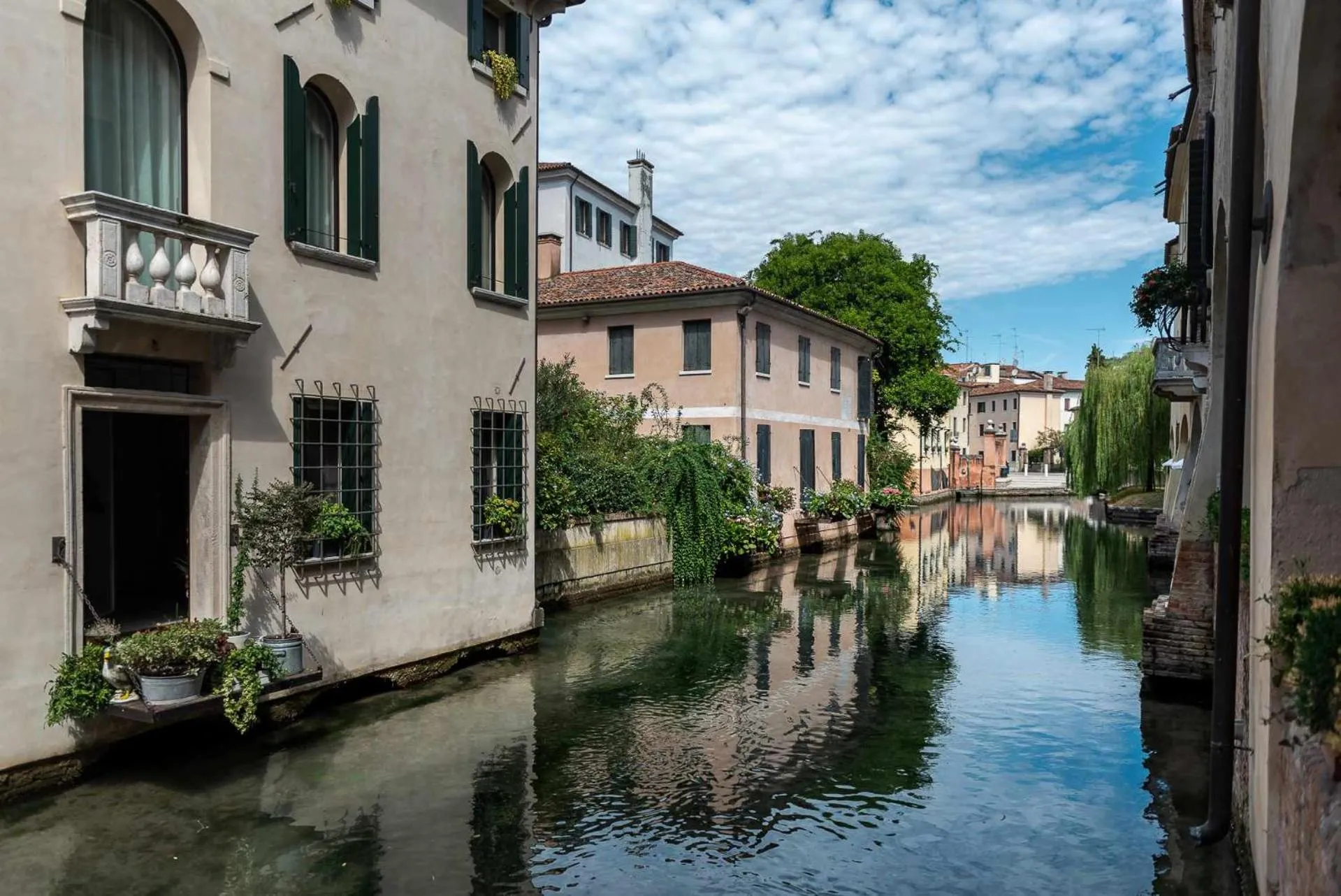 River view in Buranelli Charme Rooms