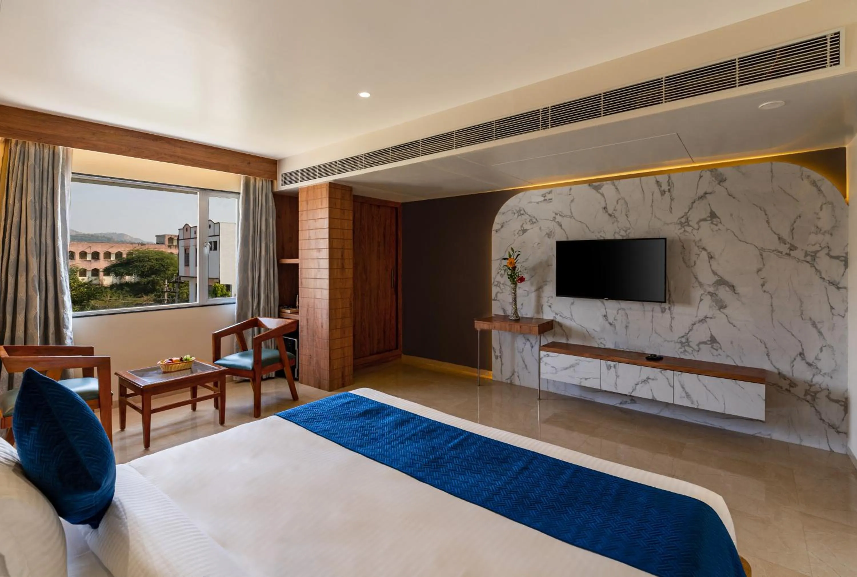 Bed in Redolence Aravali Tree