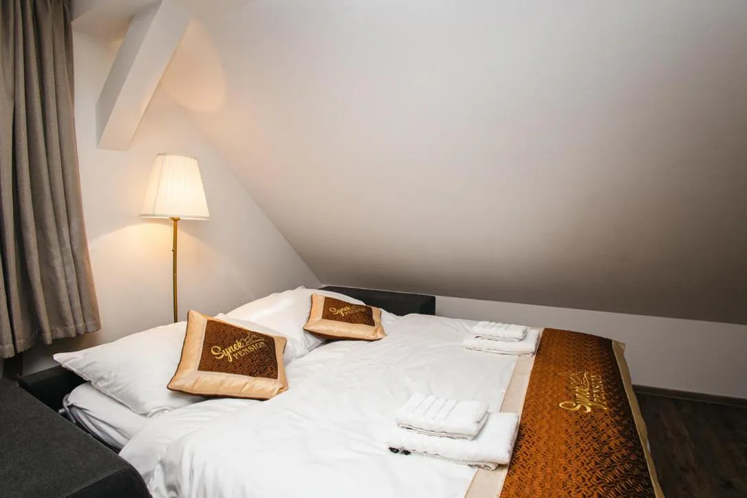 Bed in SYNEK Pension