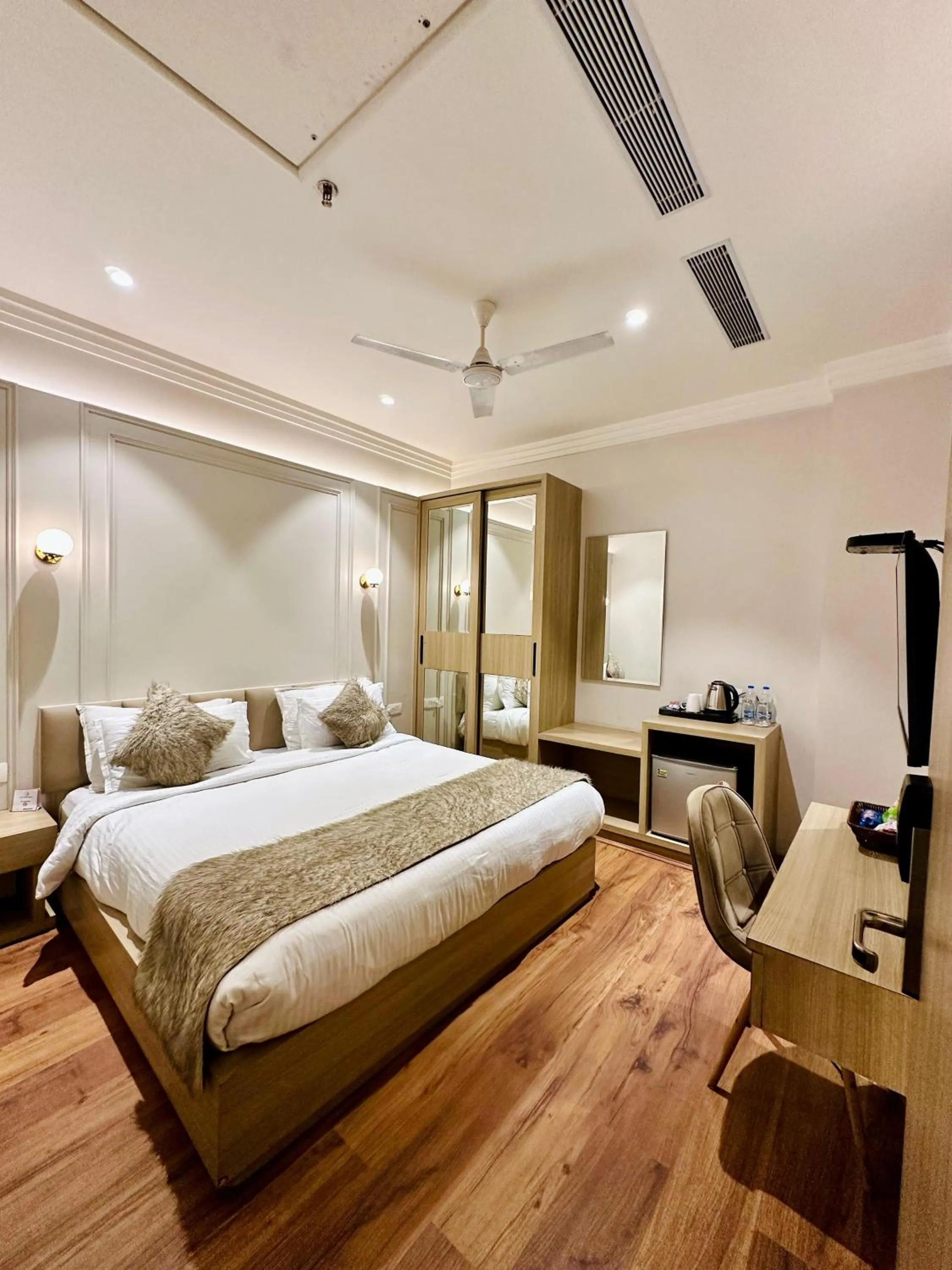 Bedroom, Bed in Hotel Euphoria Green