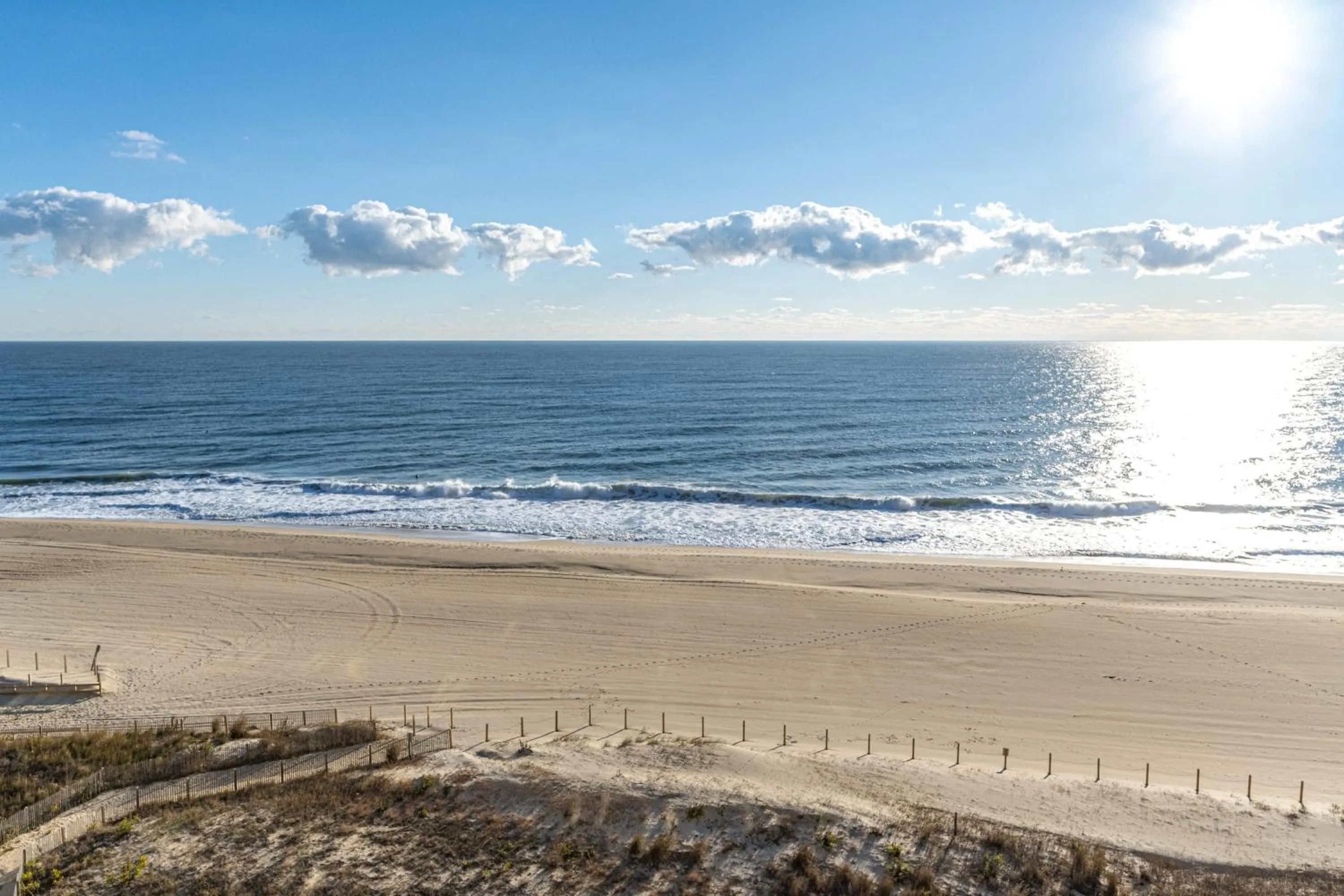 Oceanfront 2 Bedroom Modern Beach Condo w Pool