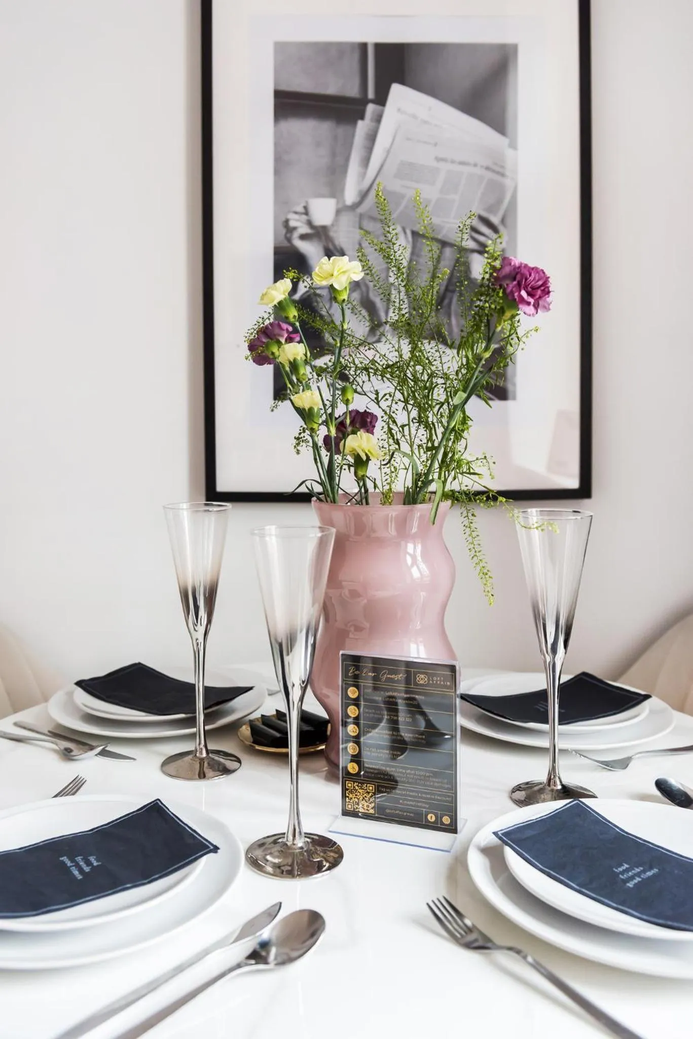 Decorative detail in Crystal House II - LoftAffair Collection