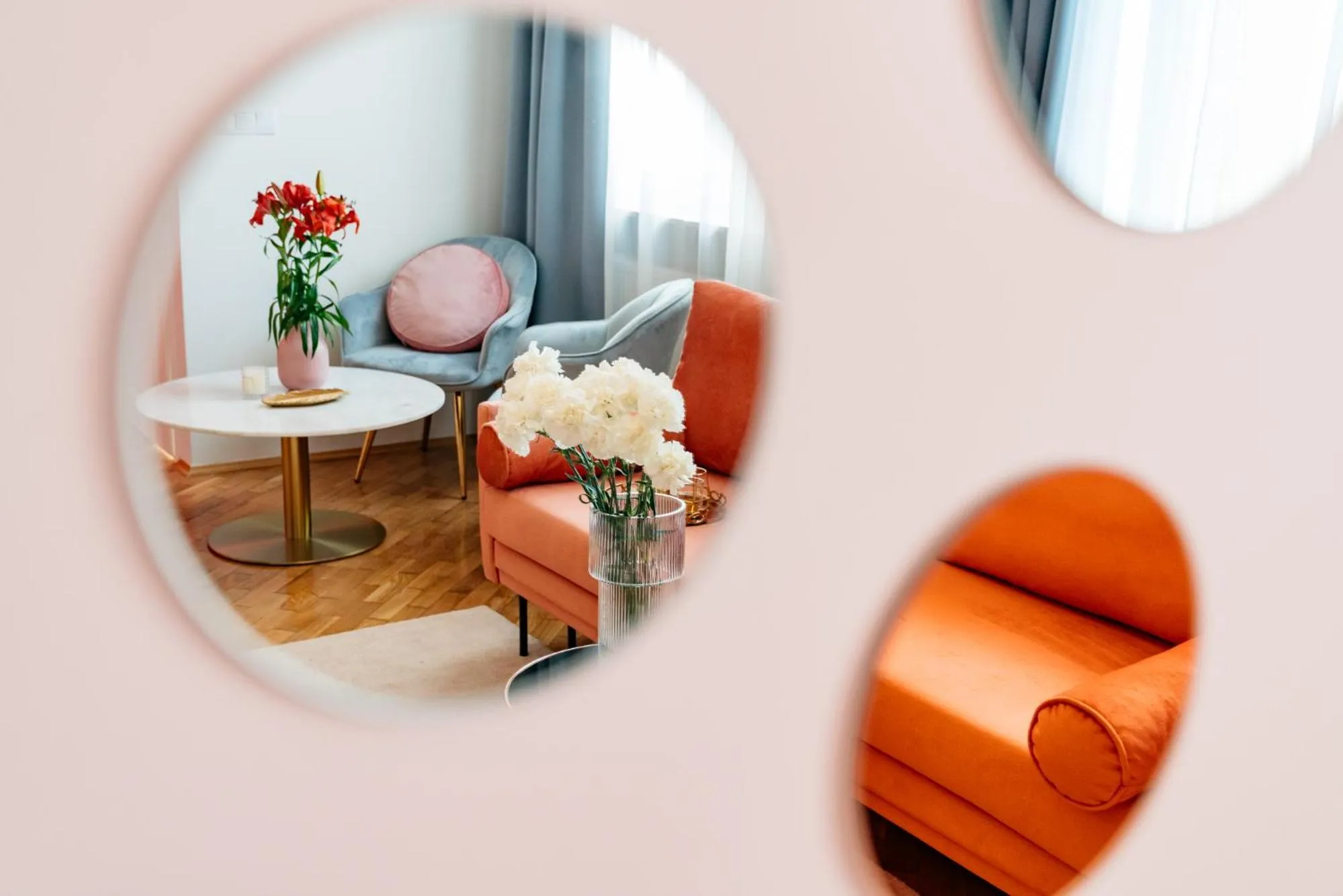 Living room in Crystal House II - LoftAffair Collection