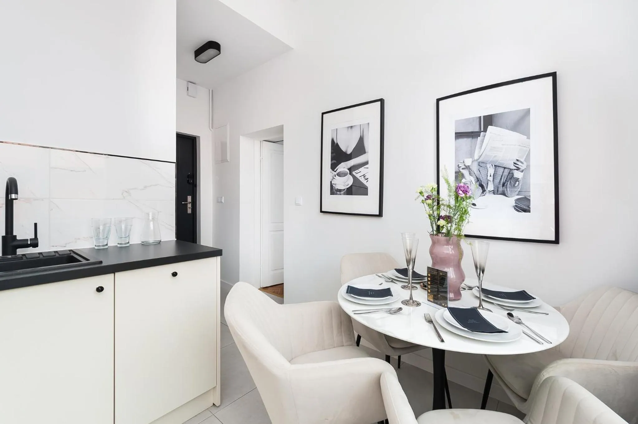 Kitchen or kitchenette in Crystal House II - LoftAffair Collection