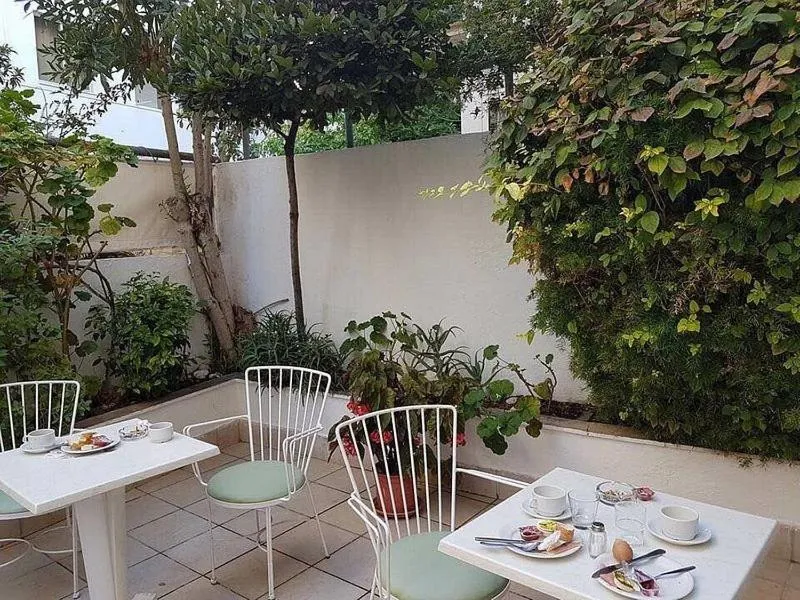 Dining area in G92 City Hotel