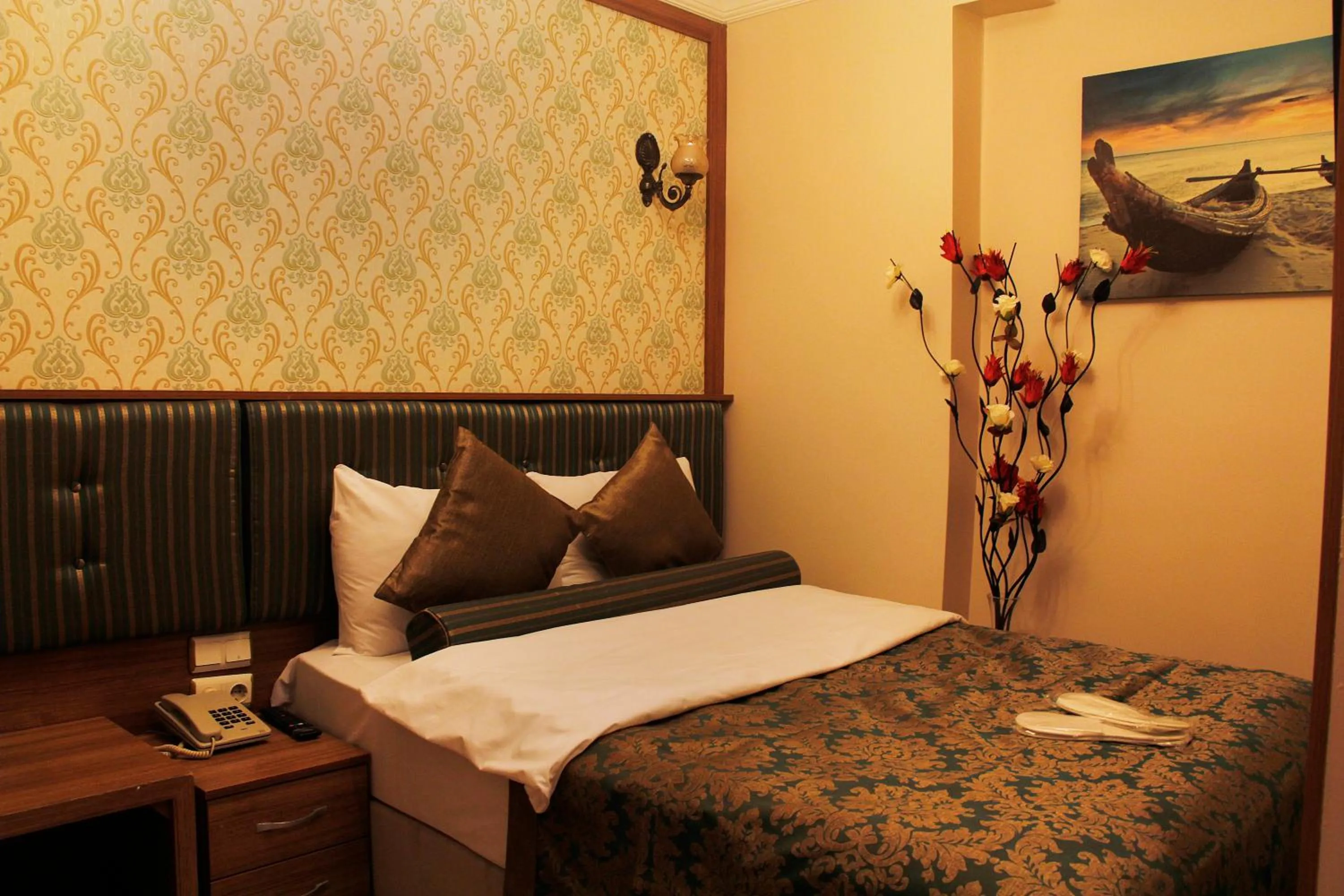 Bedroom, Bed in GROSS HOTEL