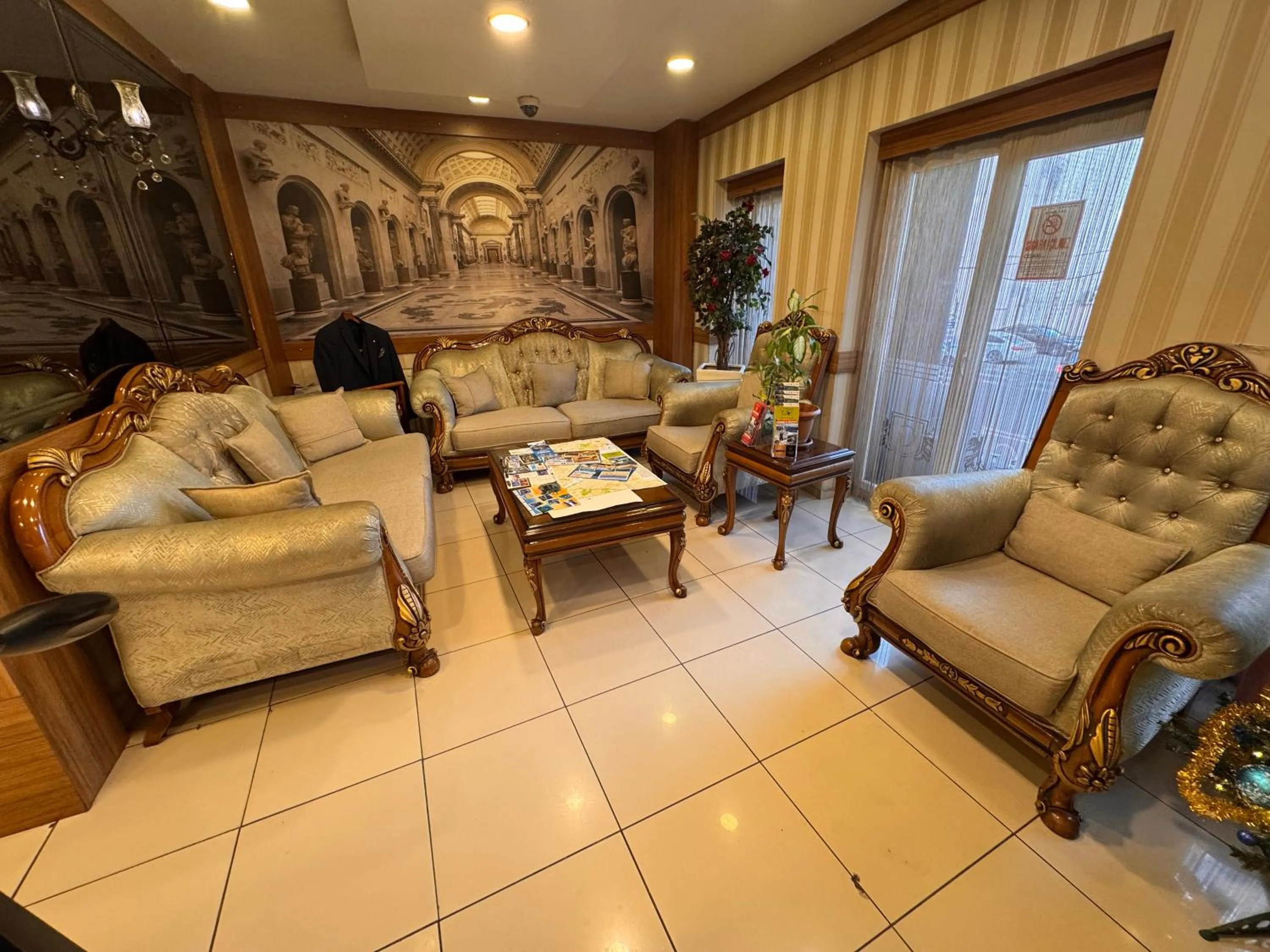 Seating area in GROSS HOTEL