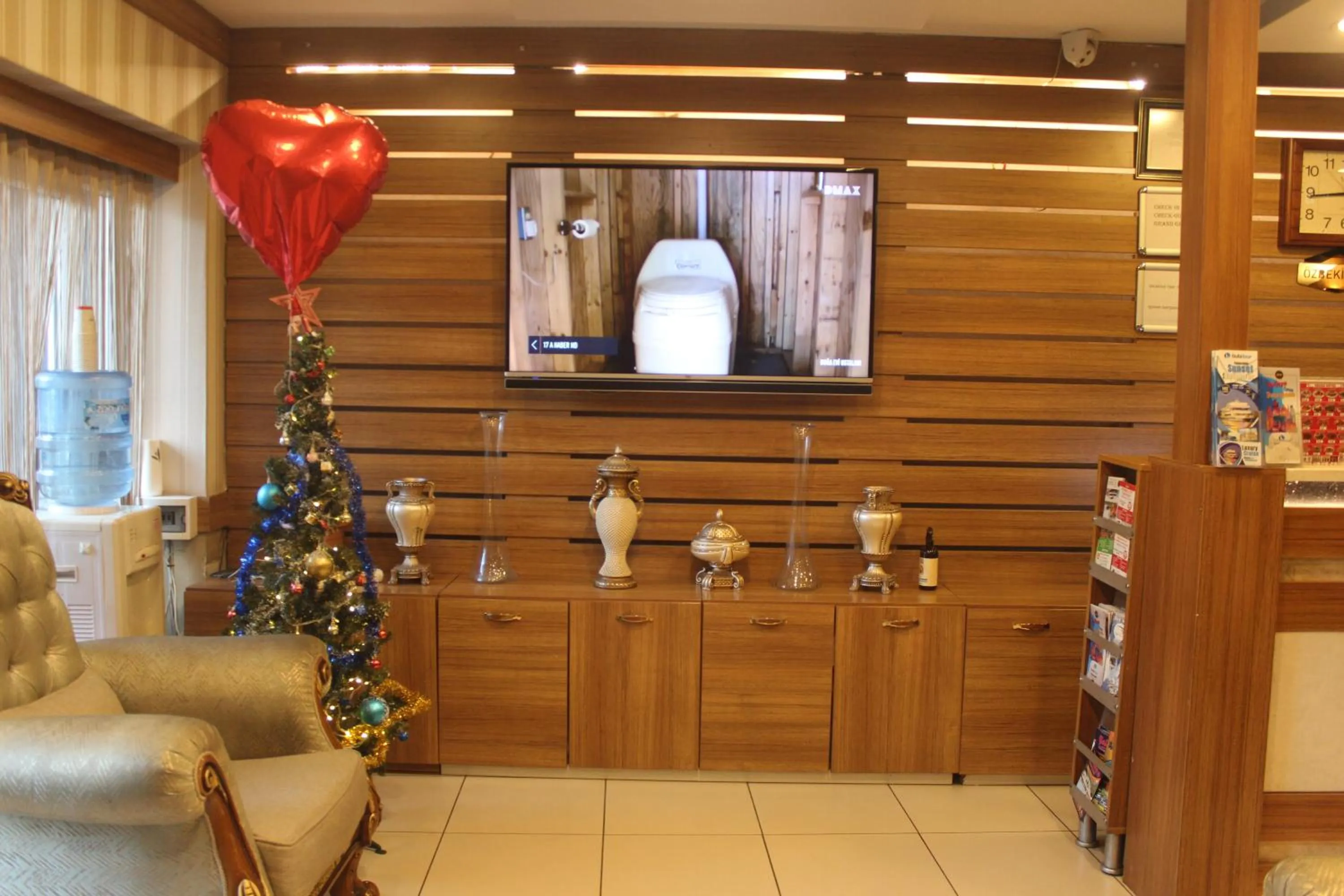 Seating area in GROSS HOTEL