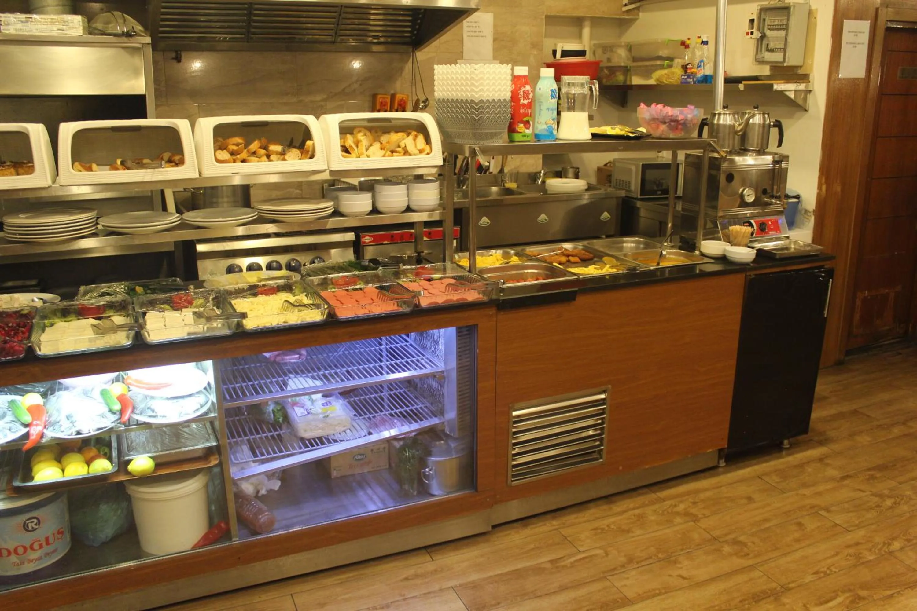 Kitchen or kitchenette in GROSS HOTEL