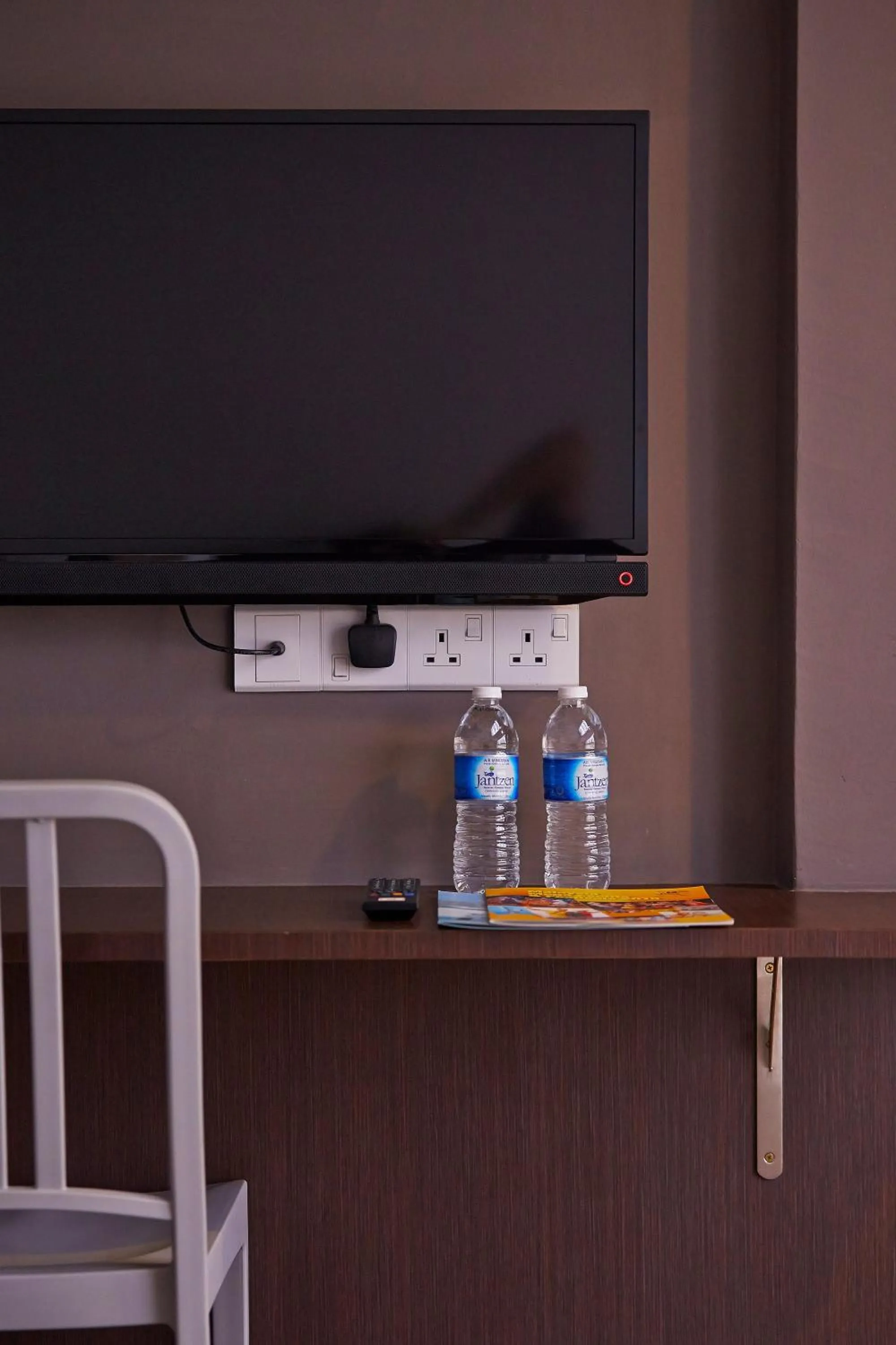 TV and multimedia in Sakura Boutique Hotel