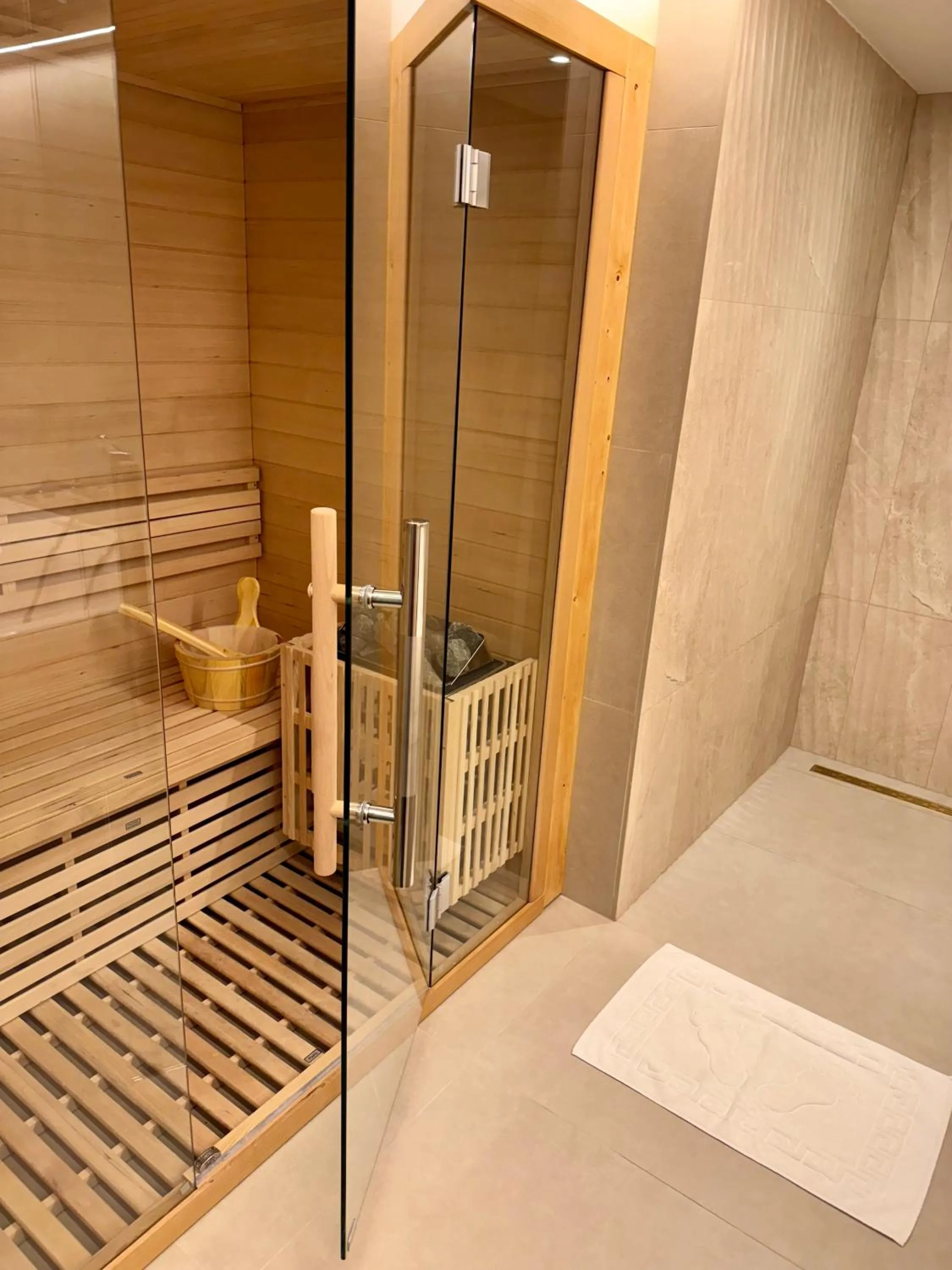 Sauna in Hotel de Maître de Vaughan