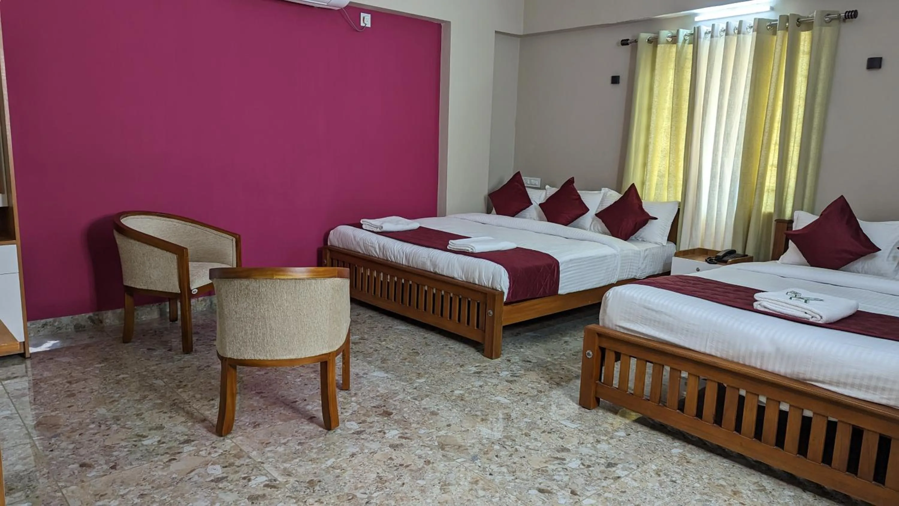 Bed in Dreams Paradise Airport Residency