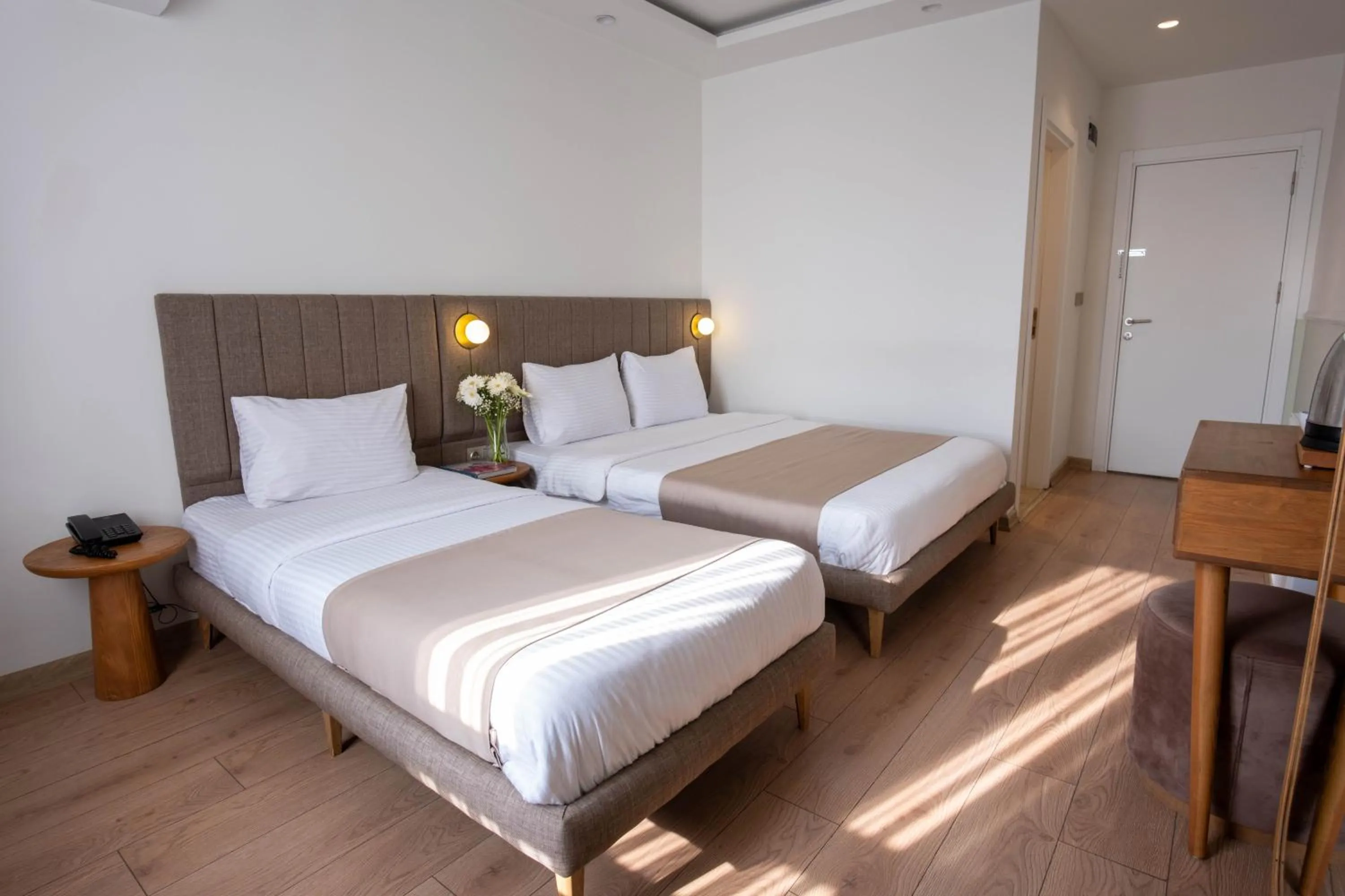 Bed in Meshk Airport Hotel