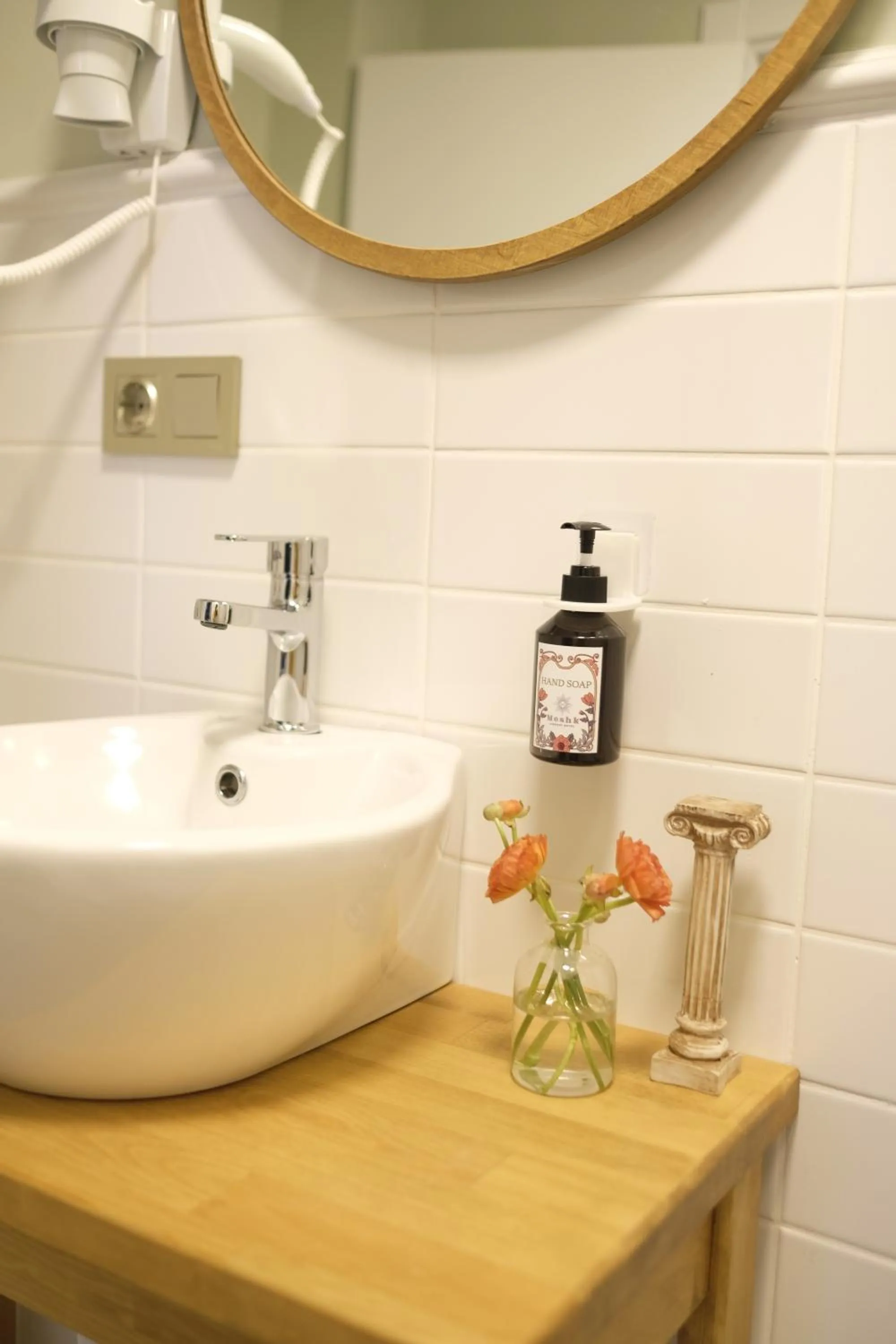 Bathroom in Meshk Airport Hotel