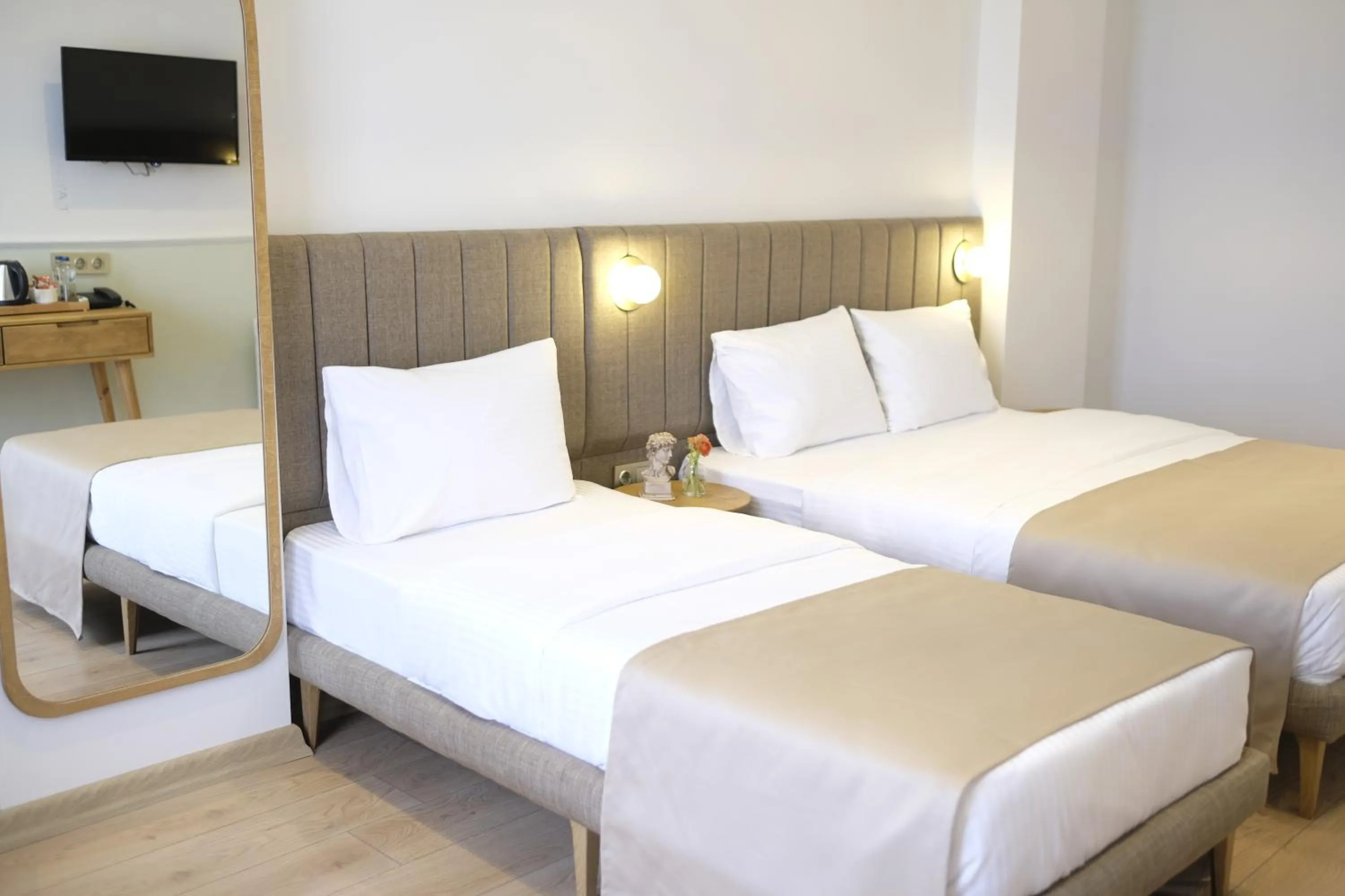 Bed in Meshk Airport Hotel