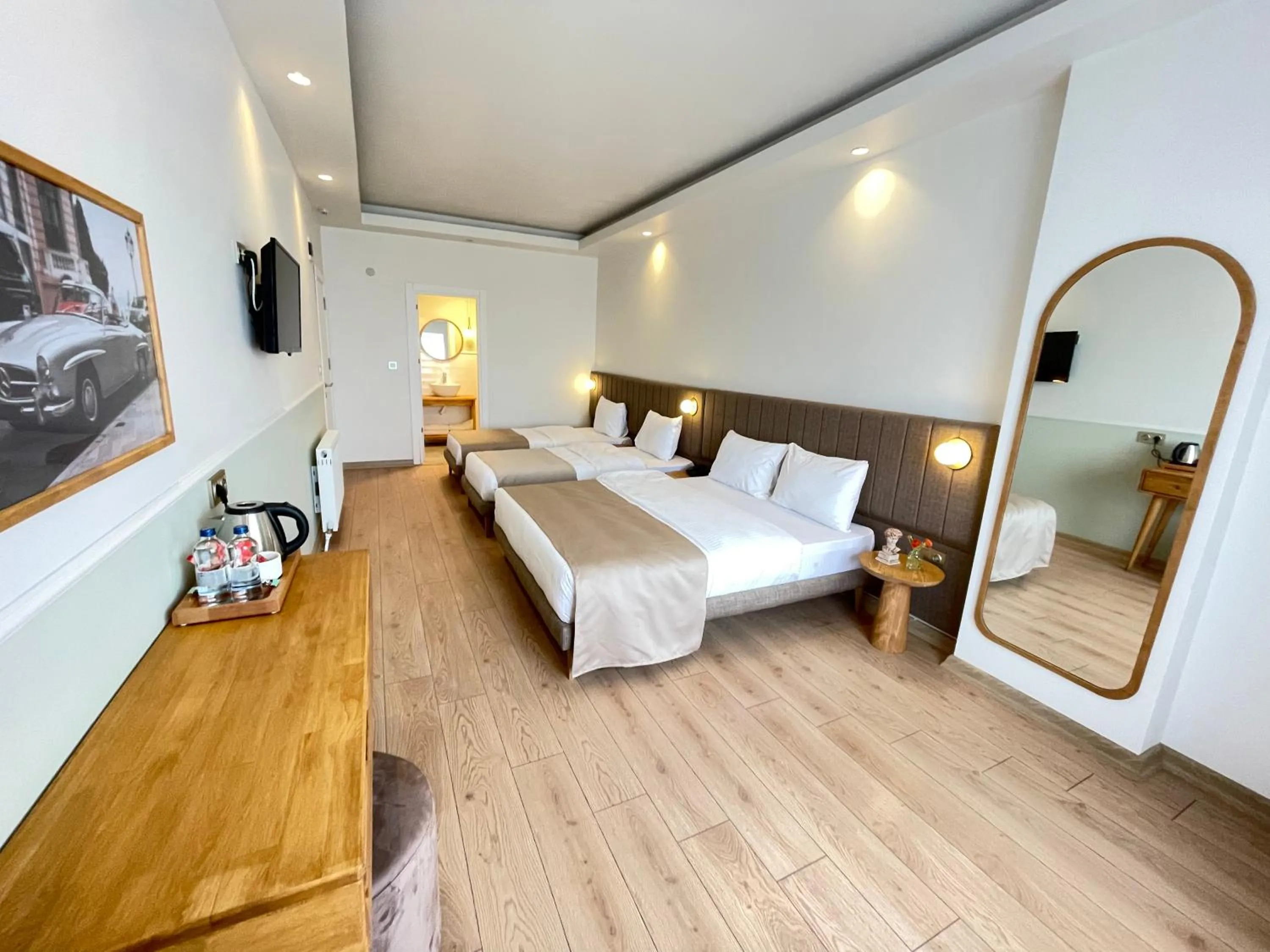 Bed in Meshk Airport Hotel