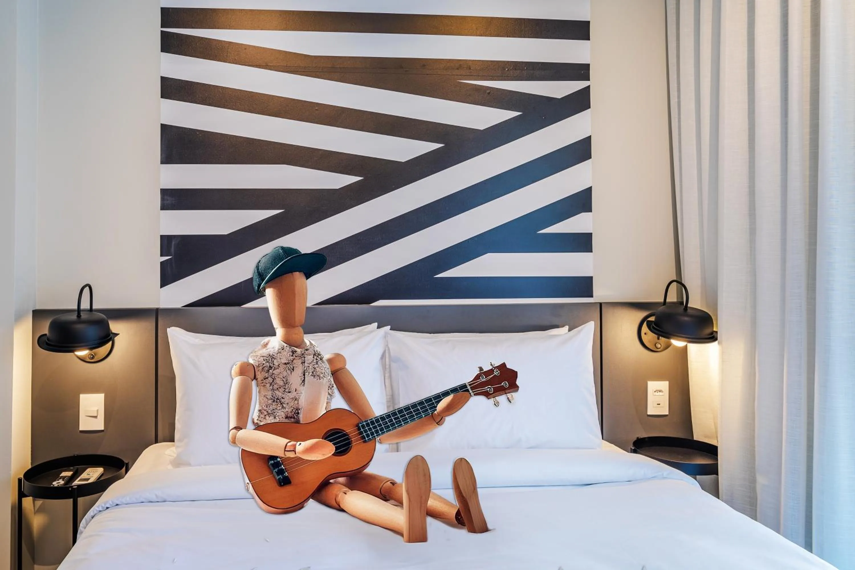 Bed in House of Charlie Vila Mariana