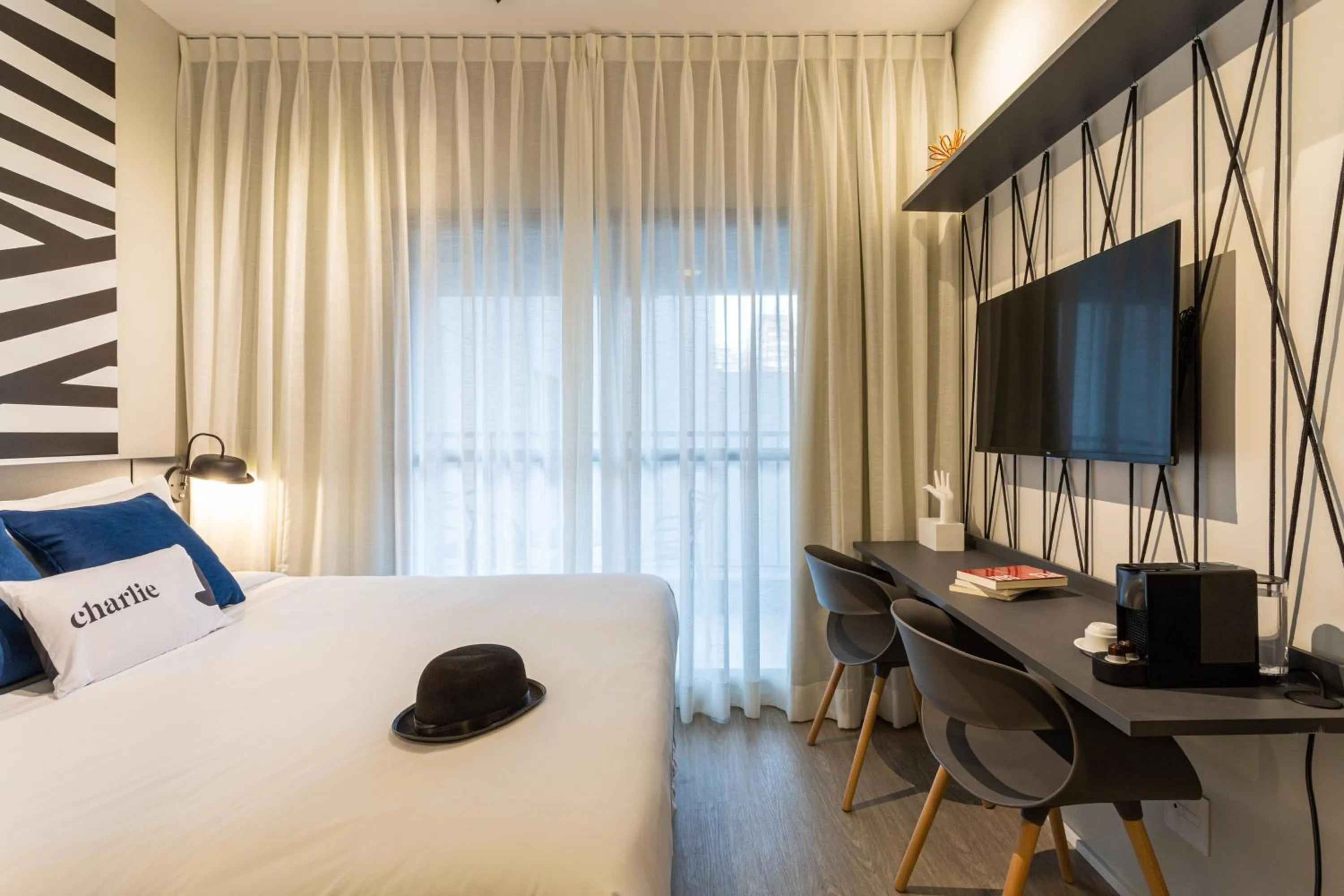 Bed in House of Charlie Vila Mariana