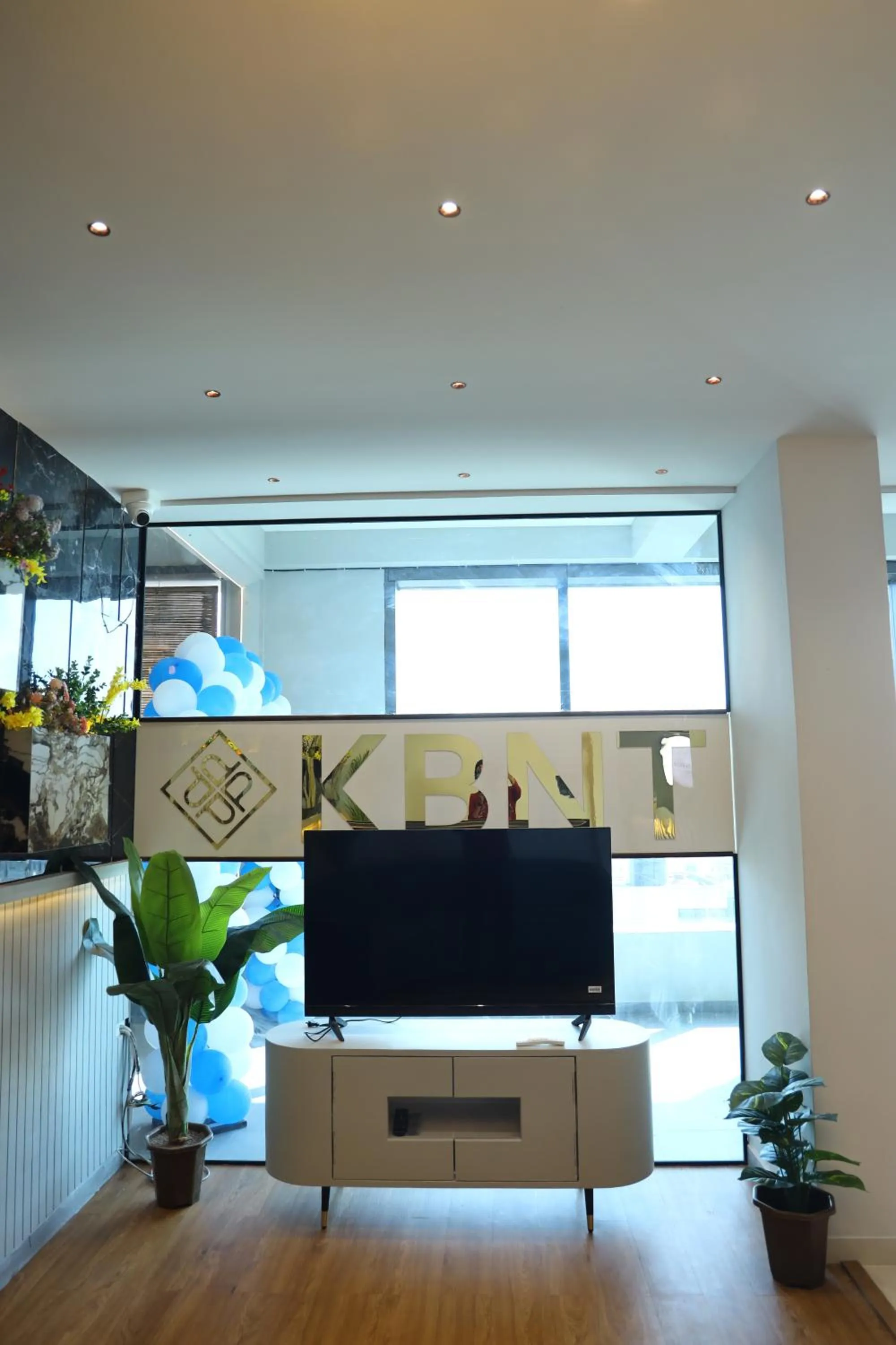 On site in HOTEL THE PARKER INN By KBNT GROUP