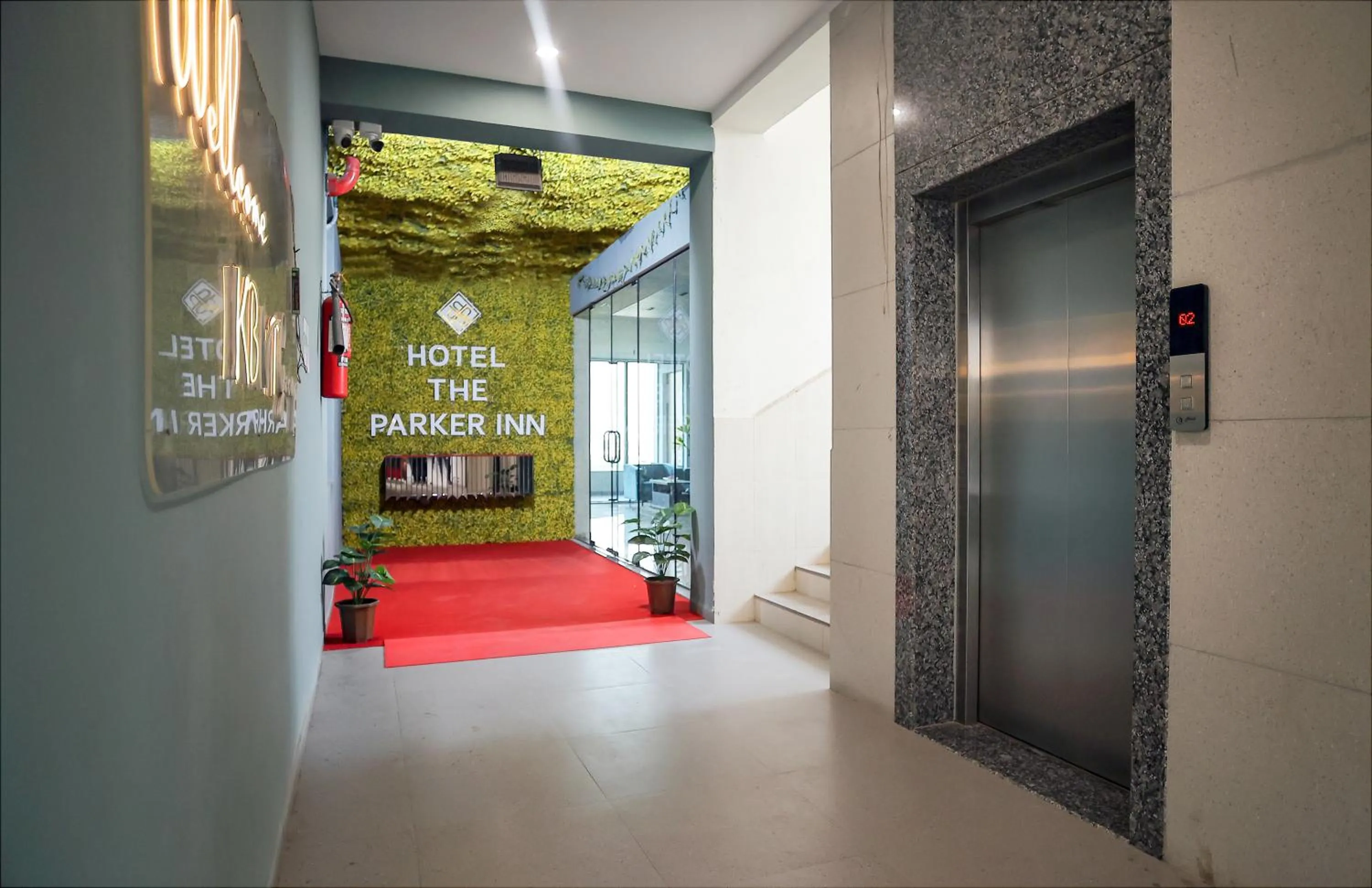 Property logo or sign in HOTEL THE PARKER INN By KBNT GROUP