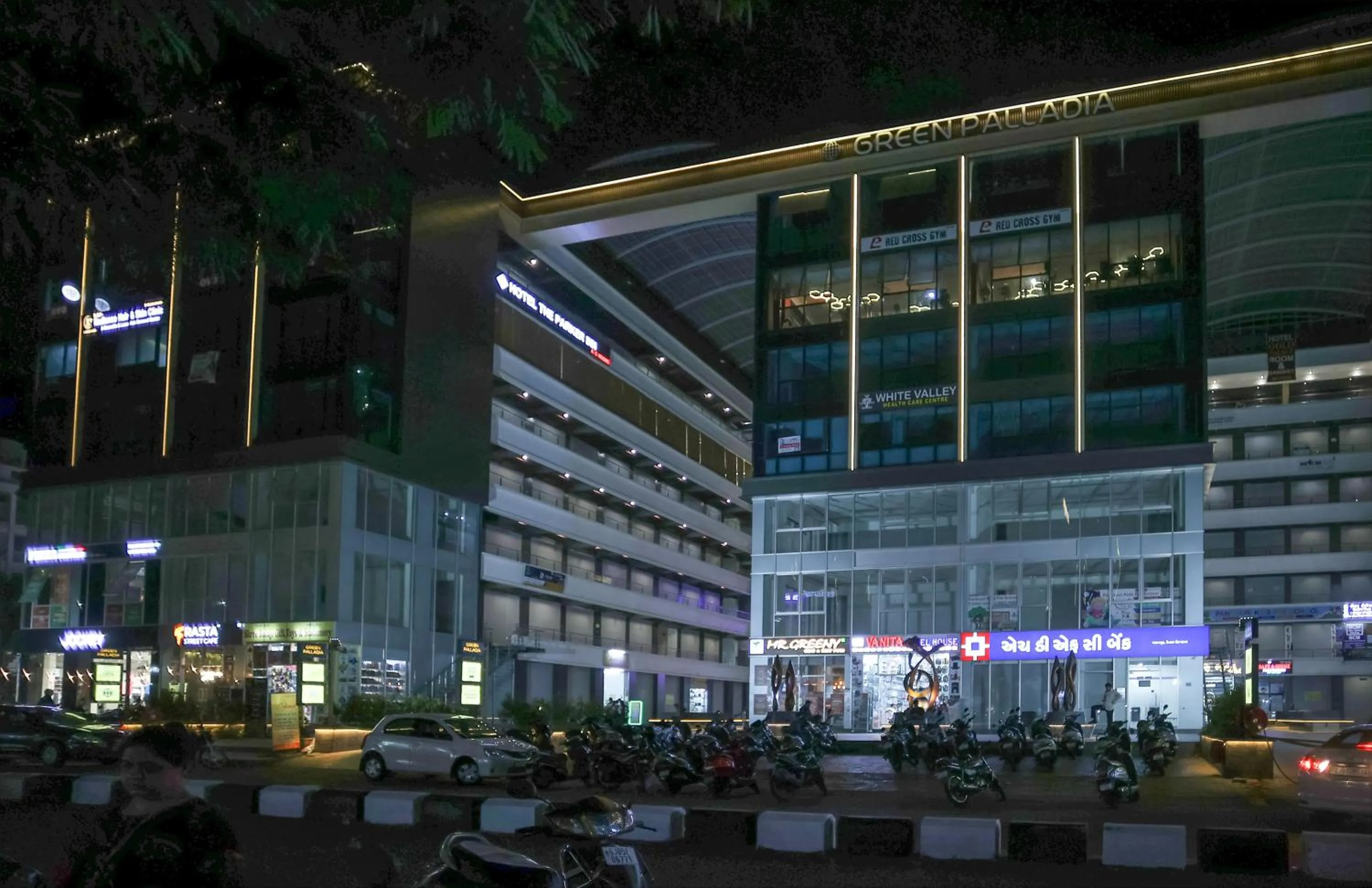 Property building in HOTEL THE PARKER INN By KBNT GROUP