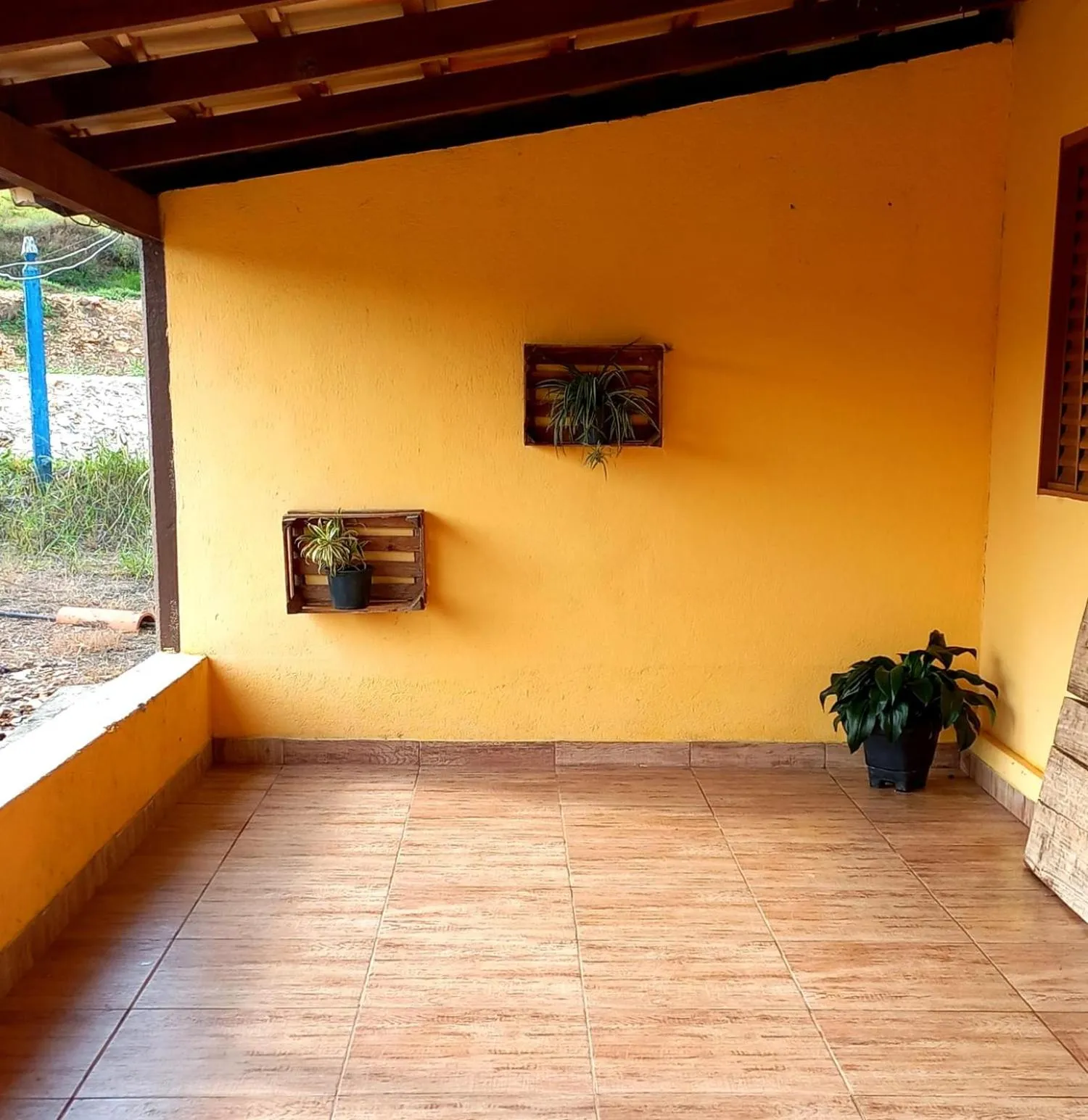 Property building in RANCHO PÉ DA SERRA