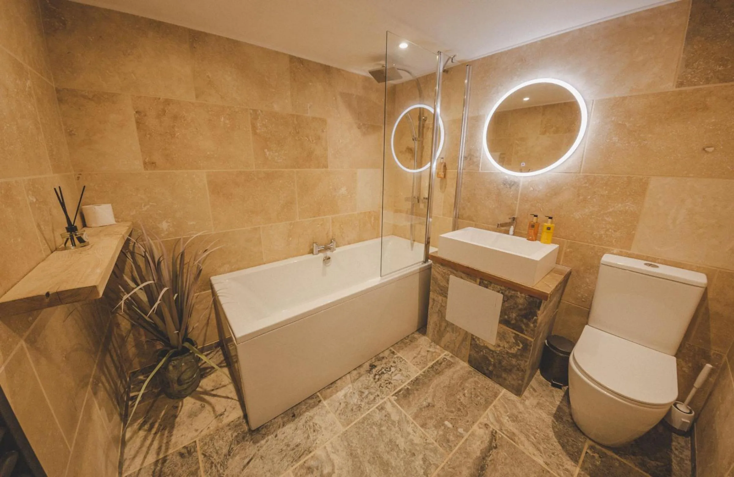 Bathroom in Trading Boundaries