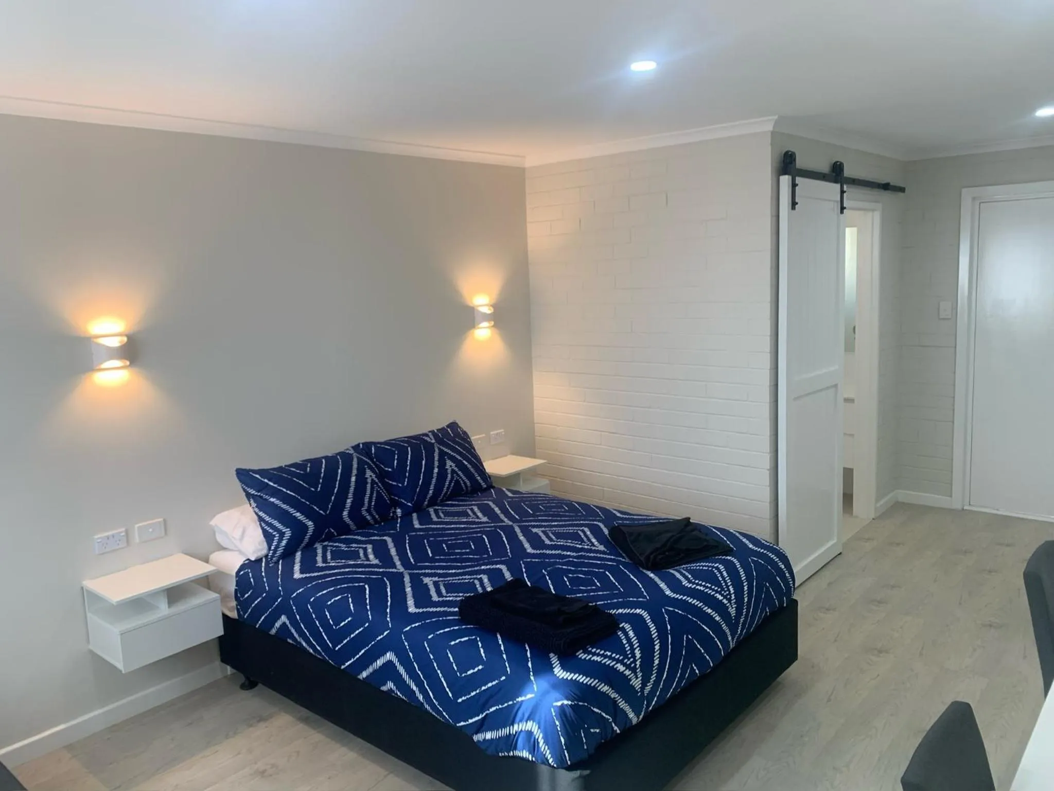 Bed in Pingelly Retreat Motel