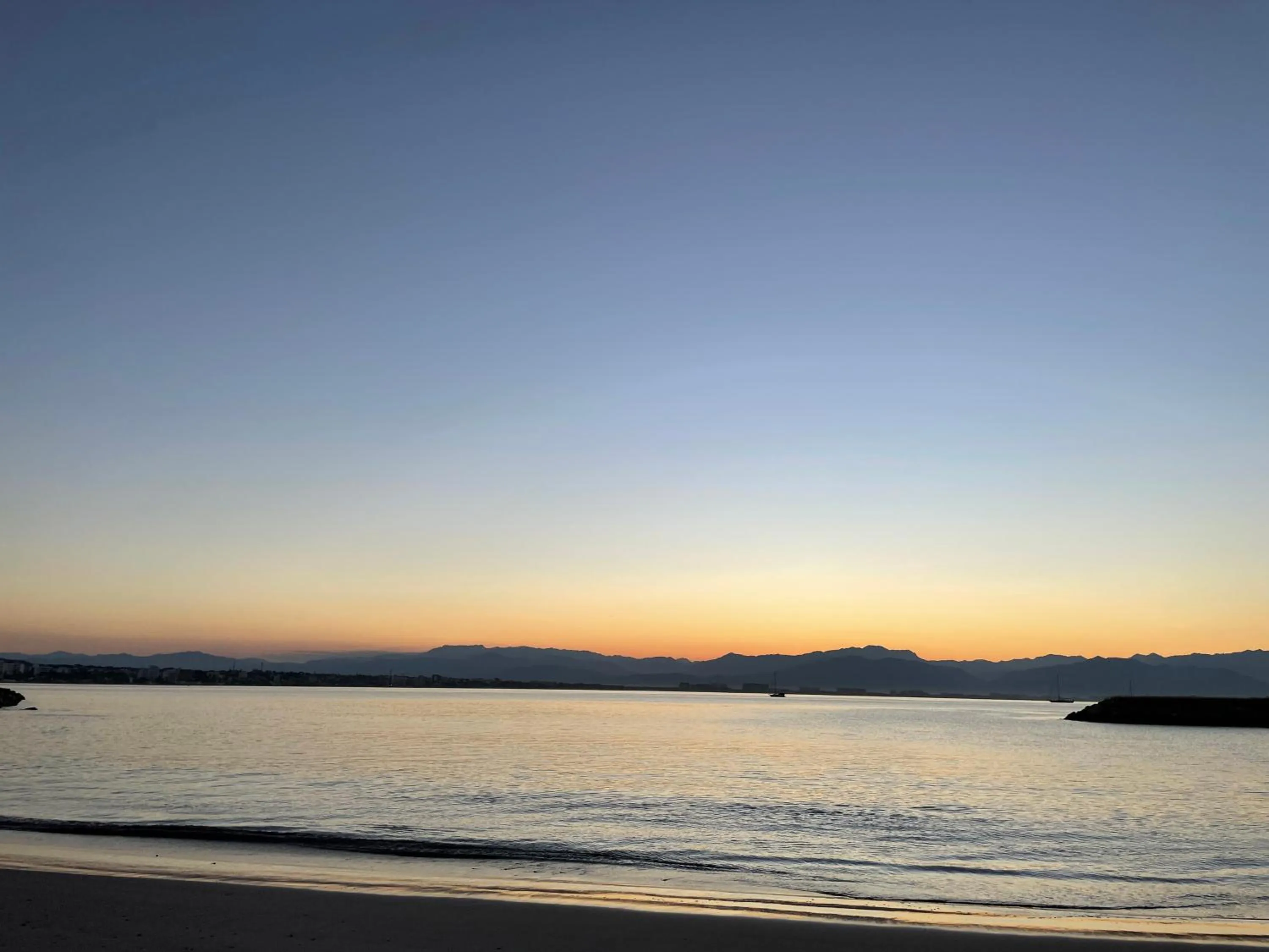 Beach in Tamaran casa de playa Pescadores 16