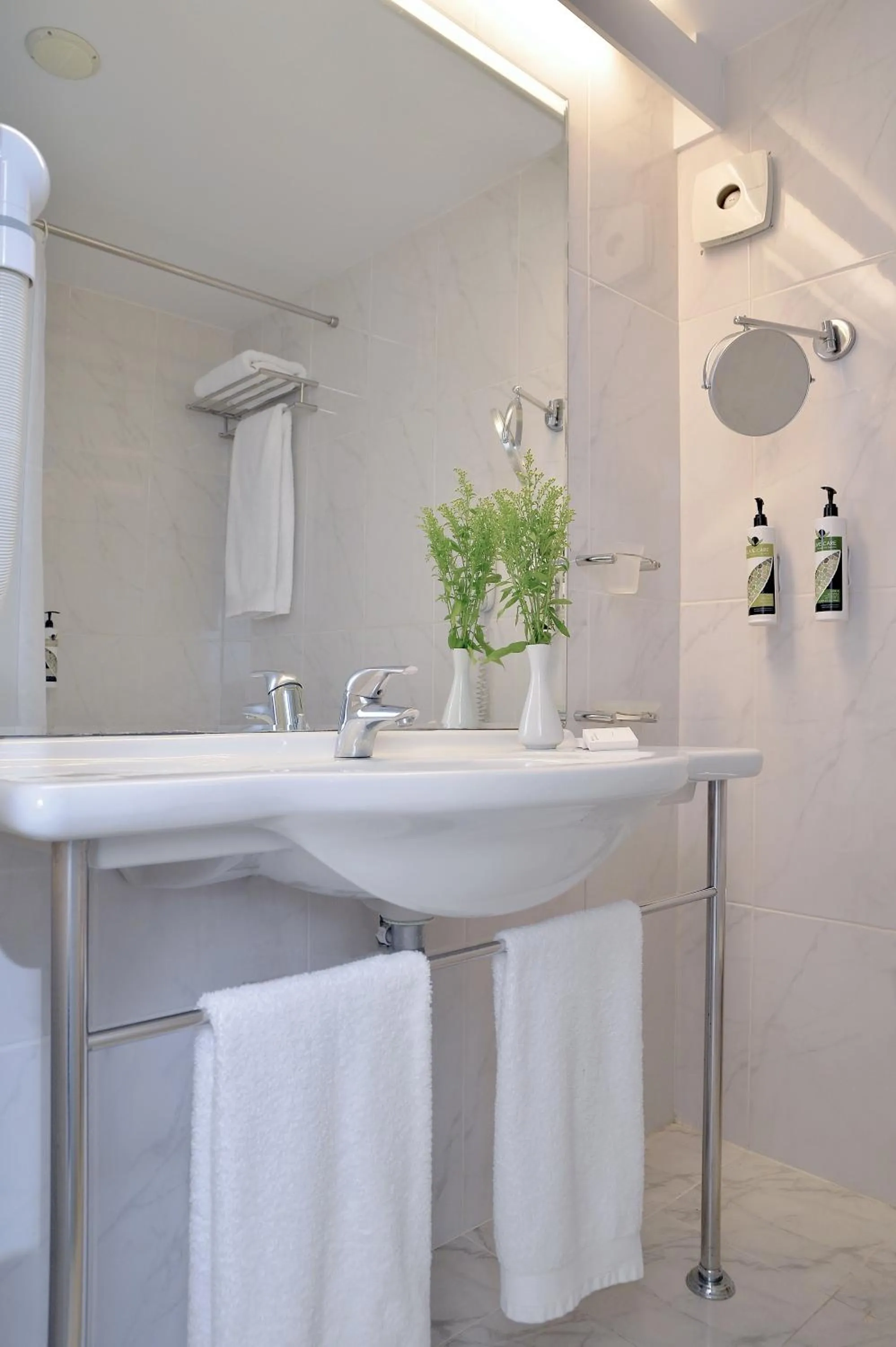 Bathroom in Airotel Achaia Beach