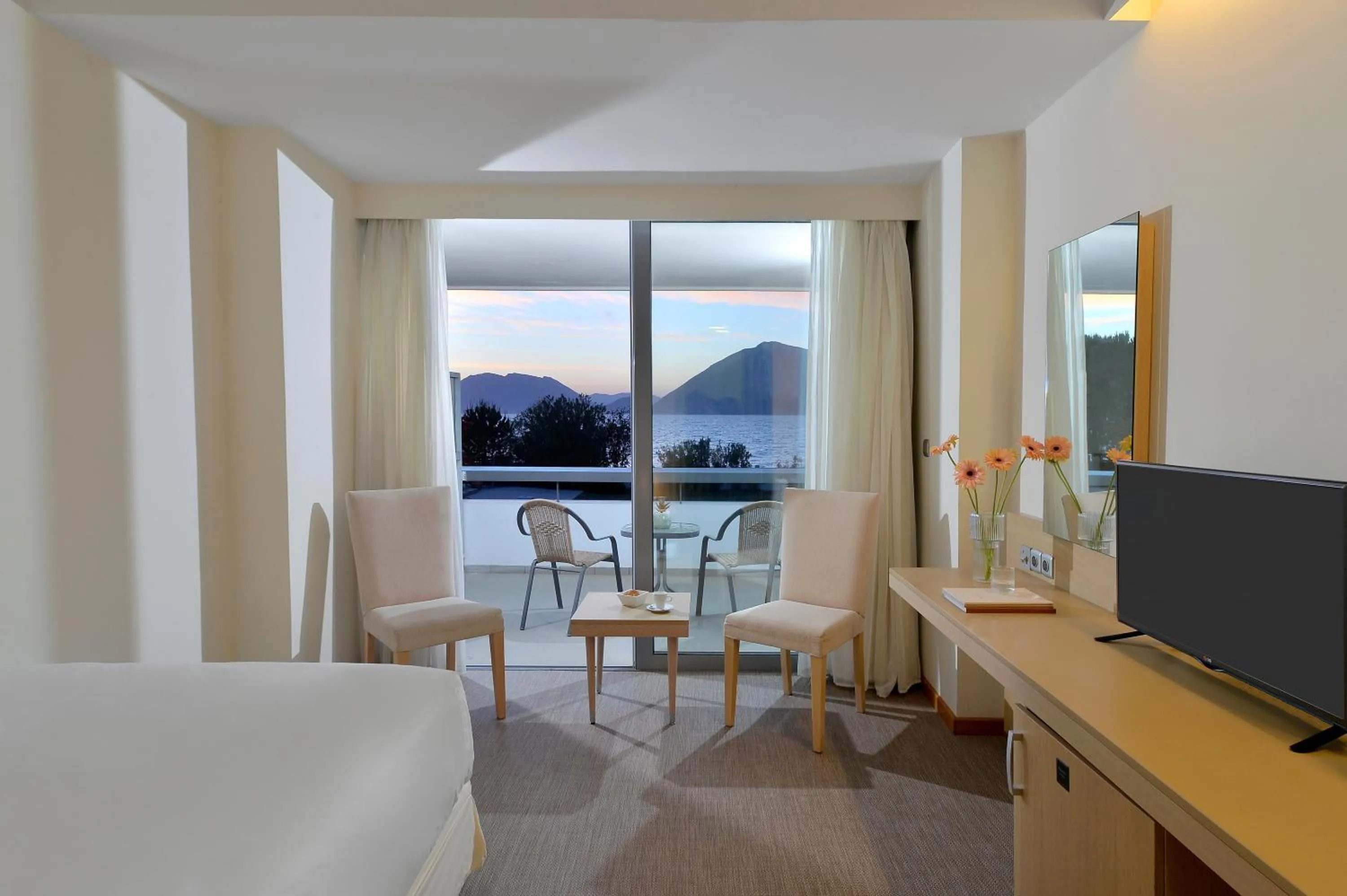 Photo of the whole room in Airotel Achaia Beach