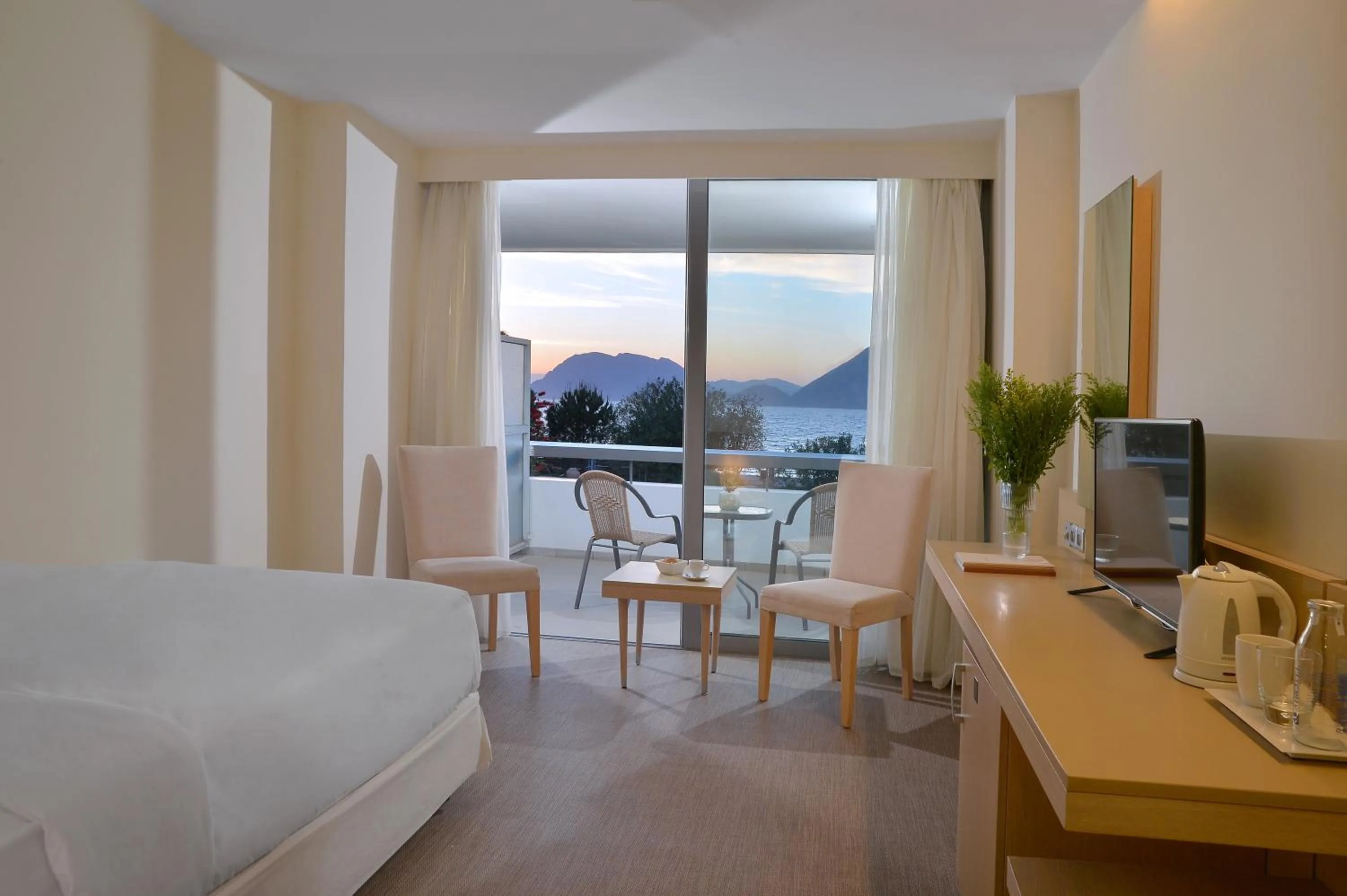 Photo of the whole room, Bed in Airotel Achaia Beach