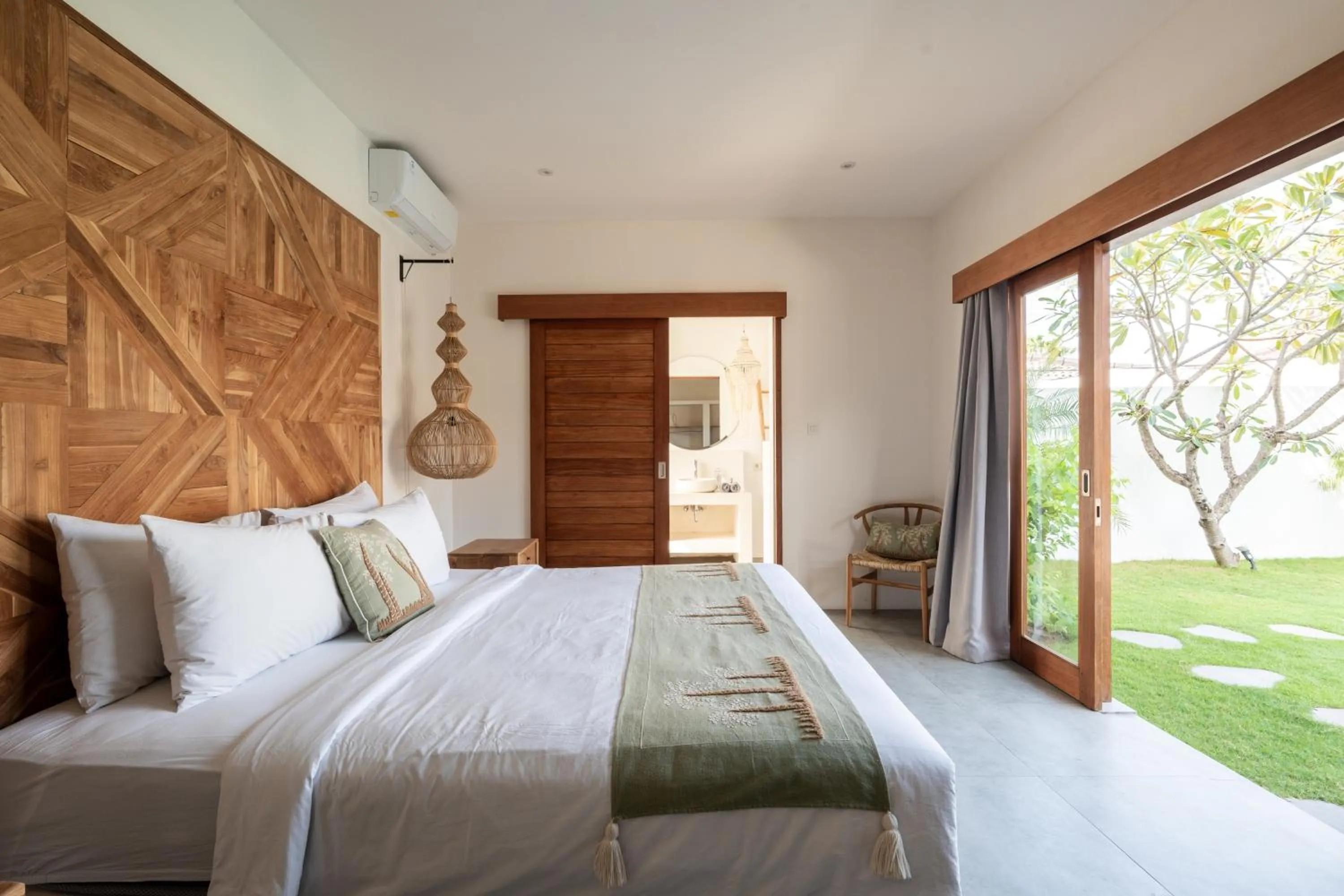 Bedroom, Bed in Villa Folie by Alfred in Bali