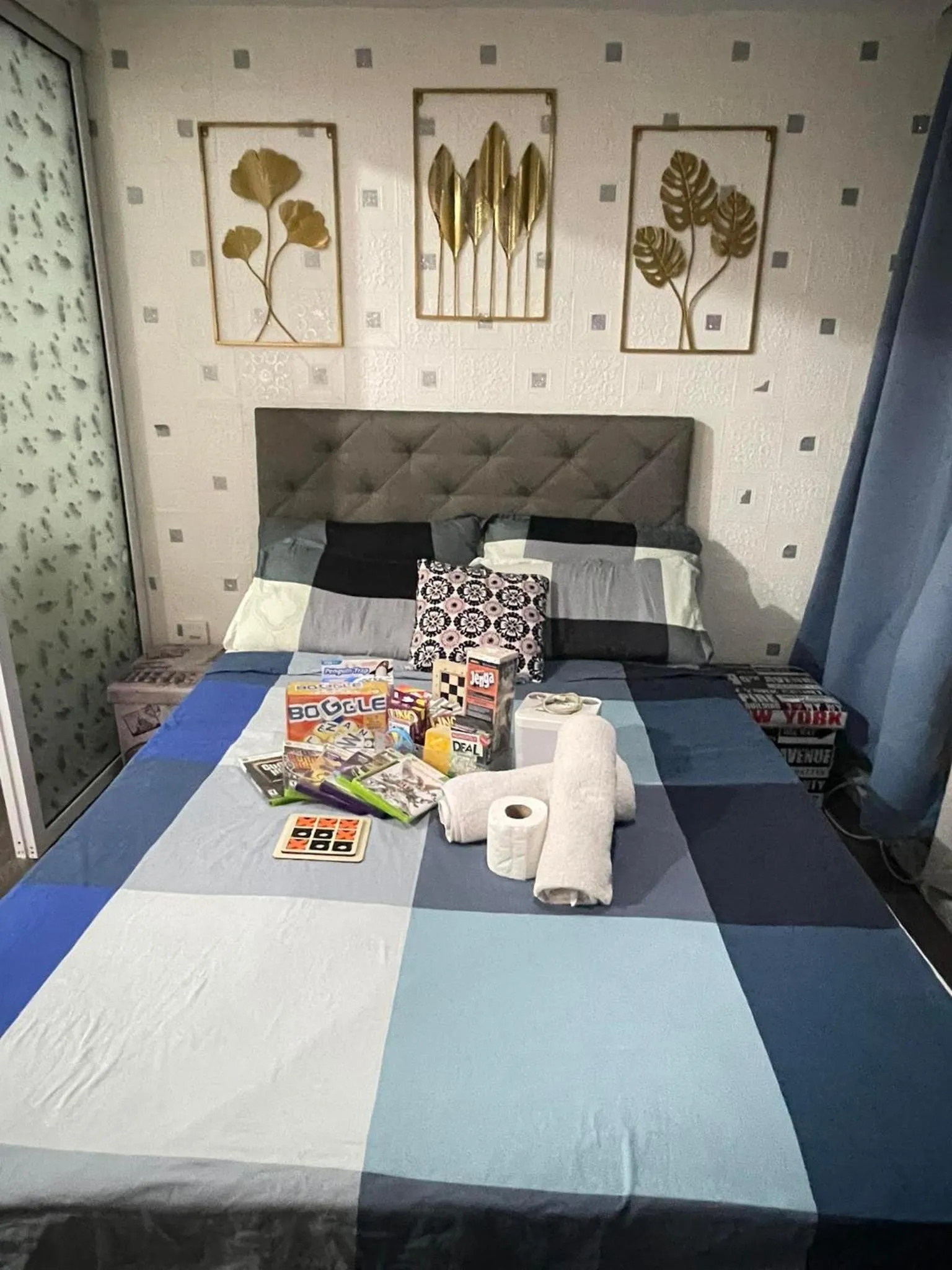 Bed in Azure Urban Resort with WIFI and Netflix