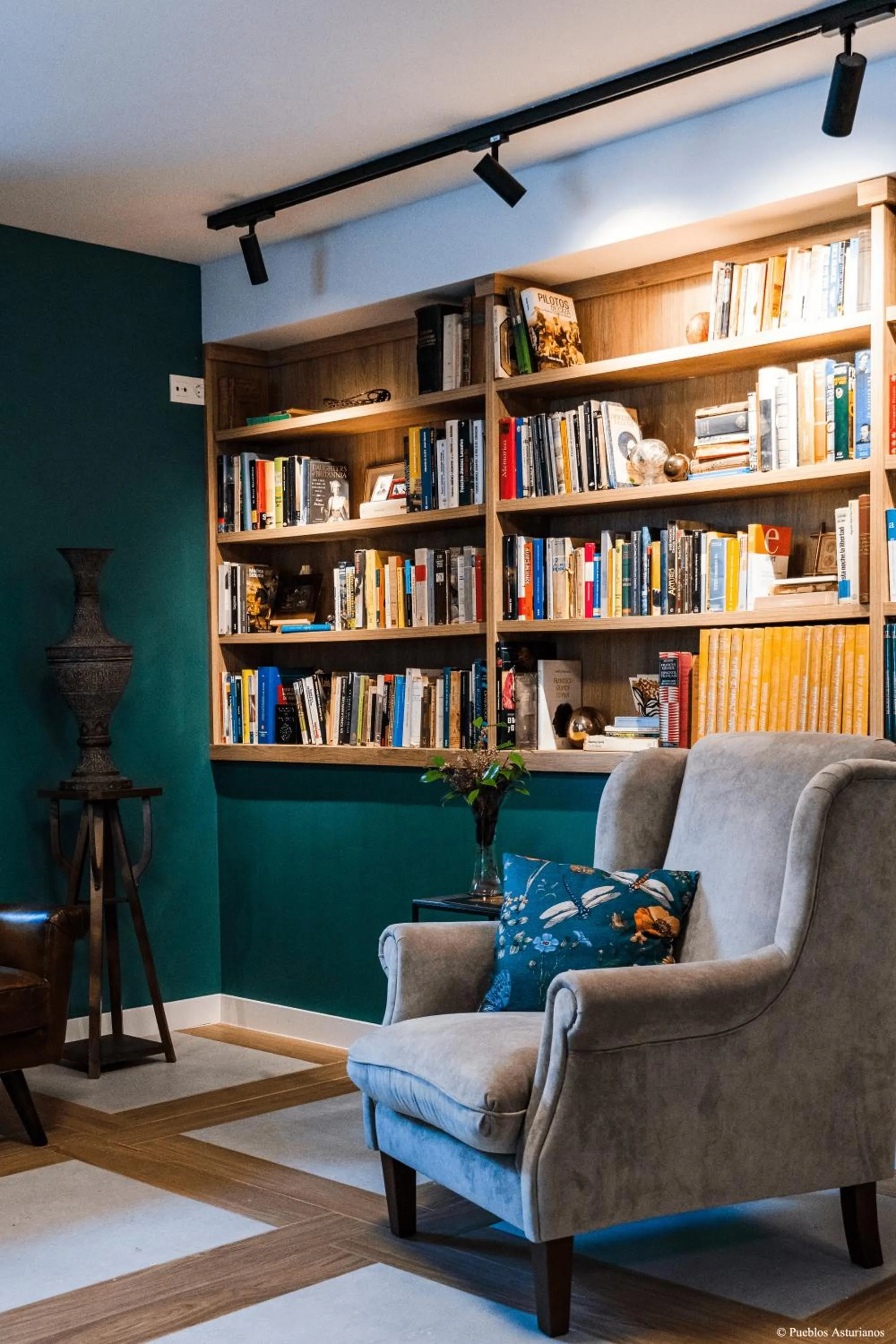 Library in HOTEL BOUTIQUE VILLA DEL MARQUÉS