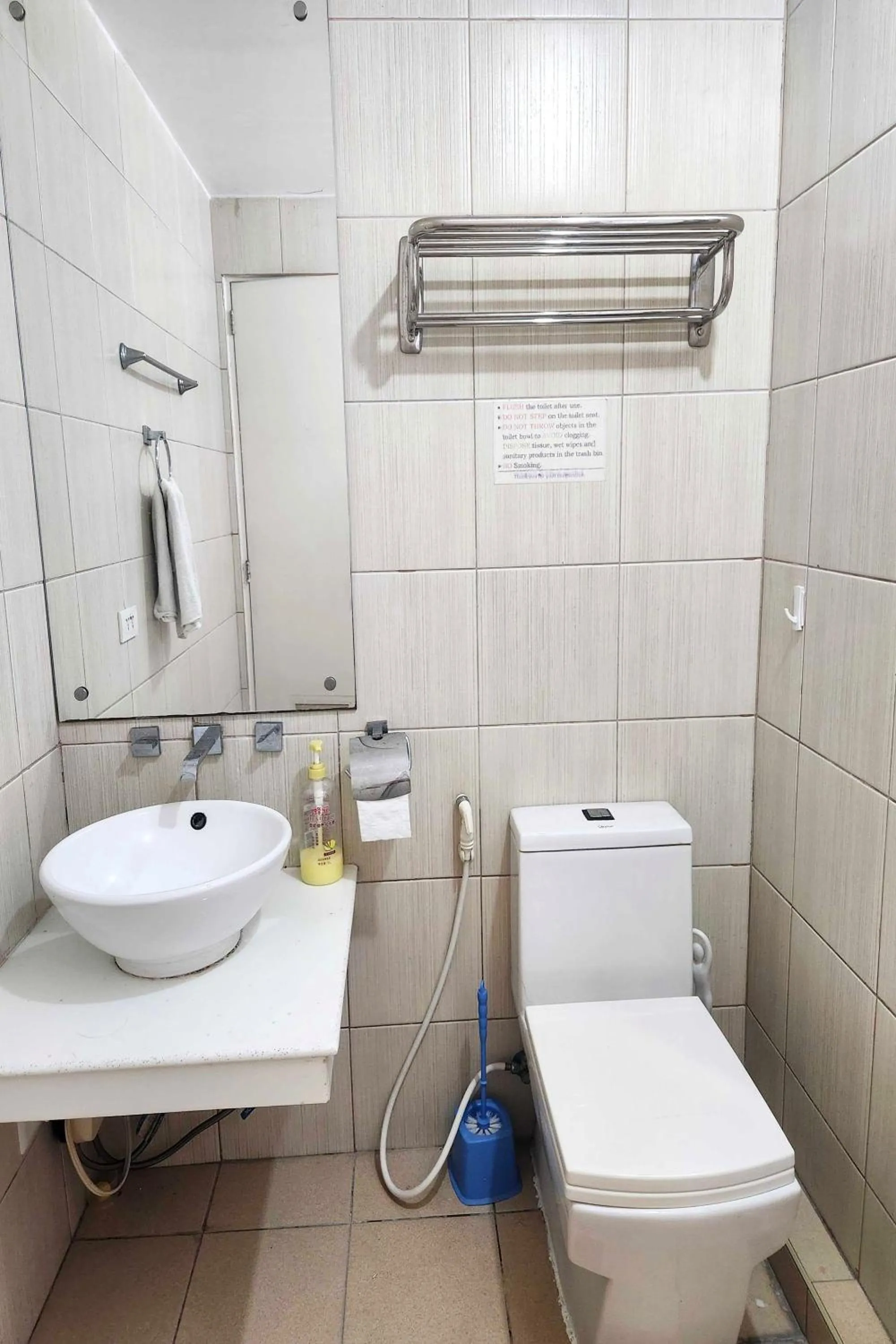 Bathroom in Birchtower by Jeizel Manila City