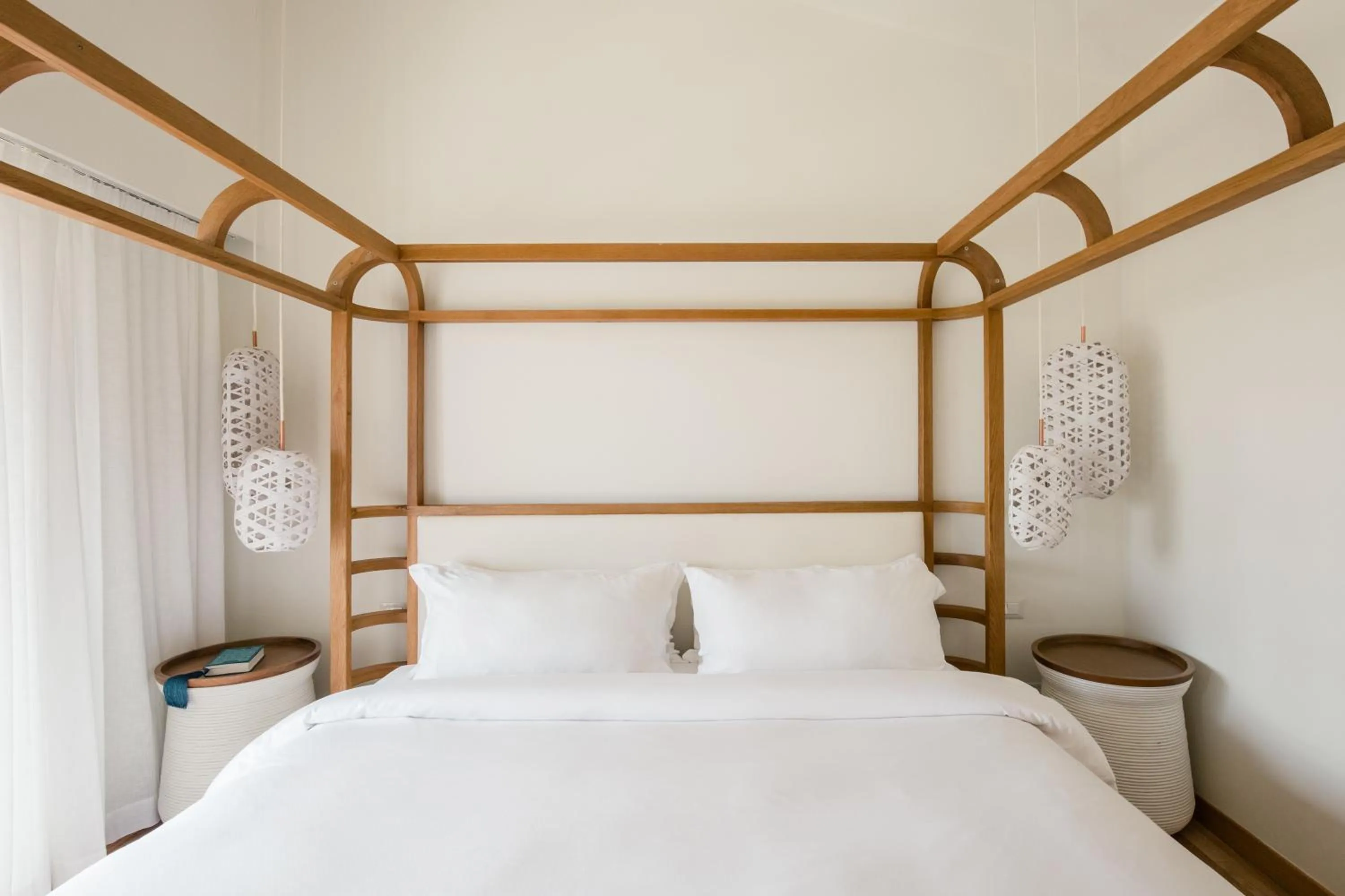 Bedroom, Bed in Phāea Blue - Small Luxury Hotels of the World