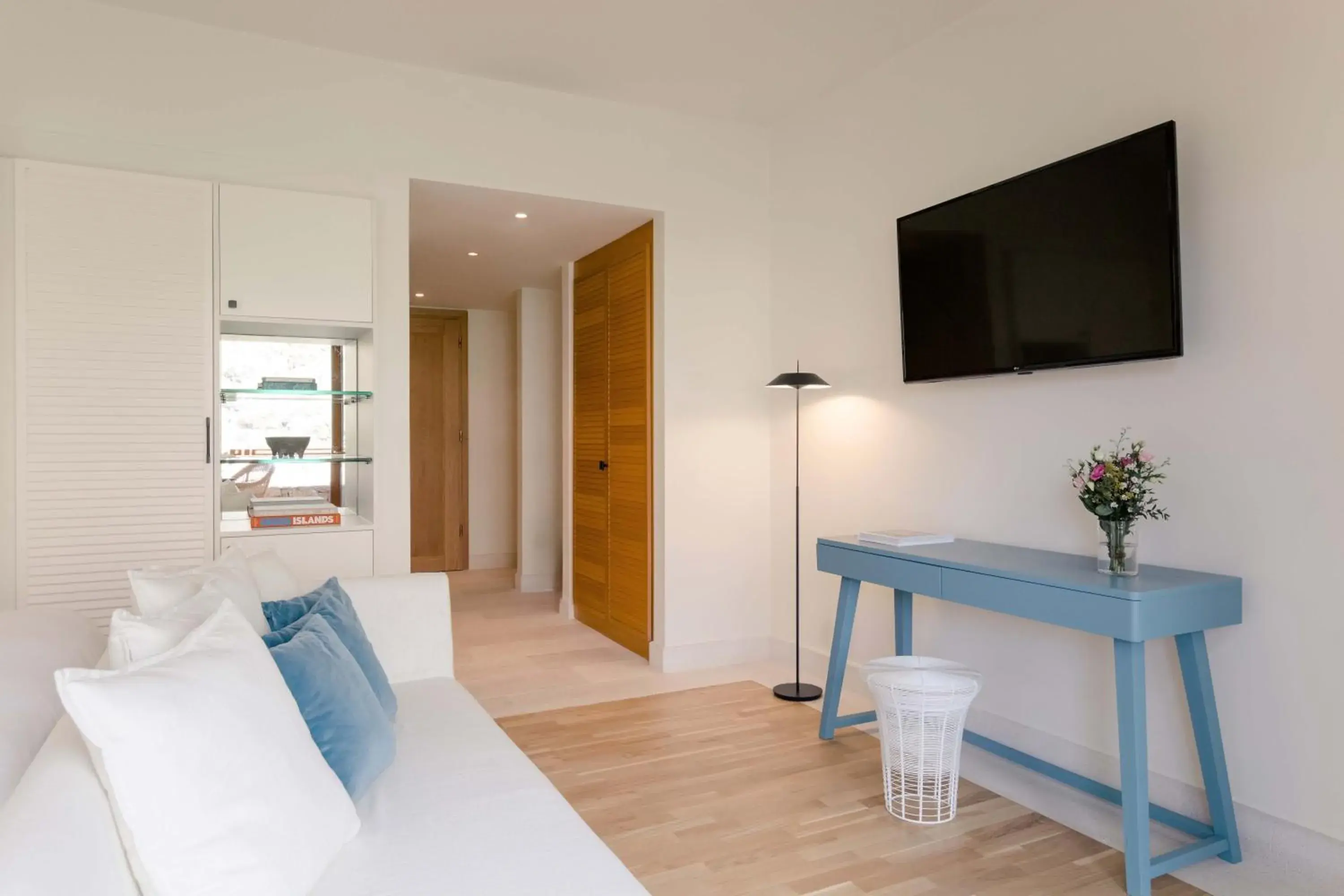 Signature Room in Phāea Blue - Small Luxury Hotels of the World Signature Room in Phāea Blue - Small Luxury Hotels of the World