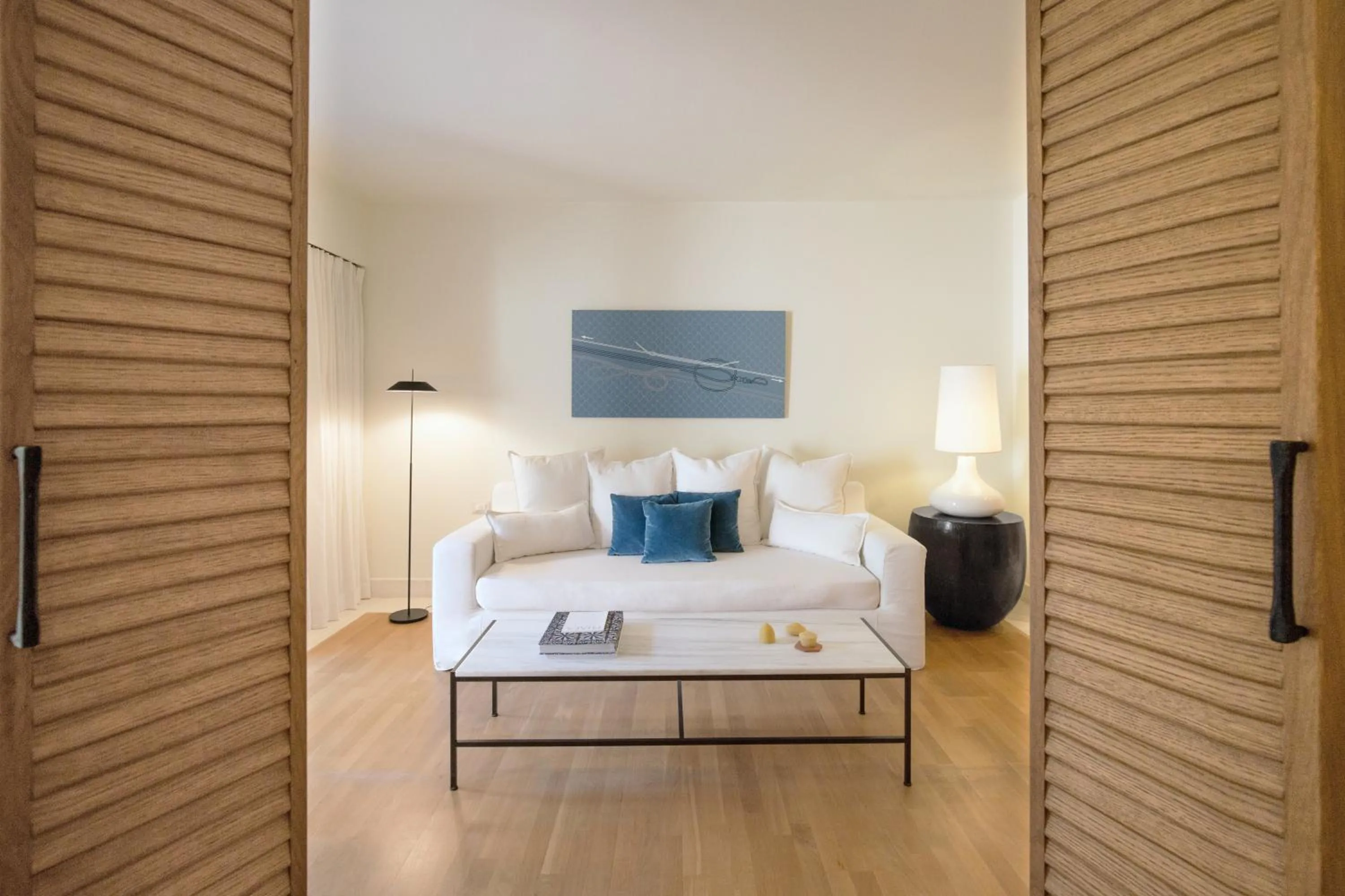 Bedroom, Bed in Phāea Blue - Small Luxury Hotels of the World