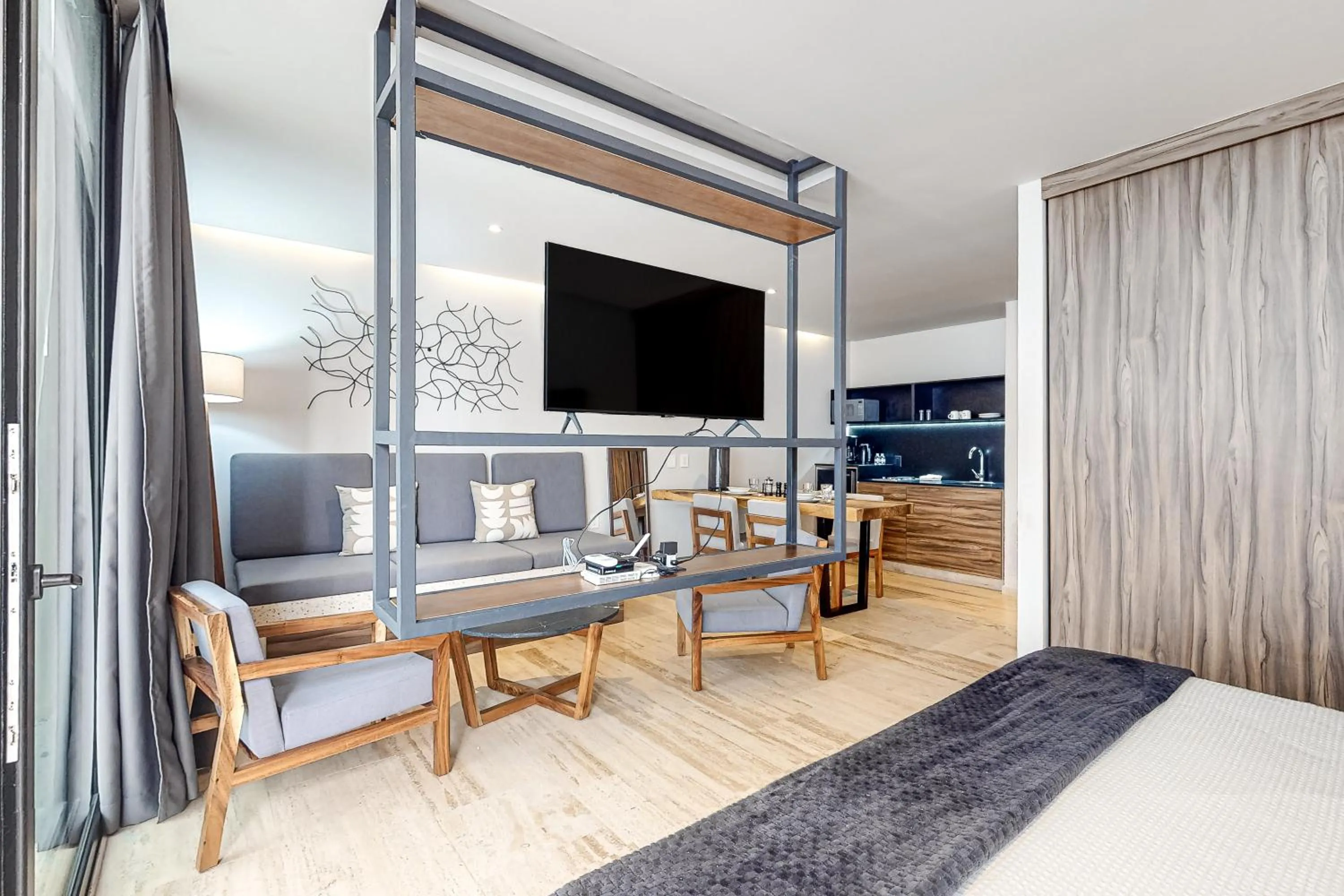 Kaab South Beach #309