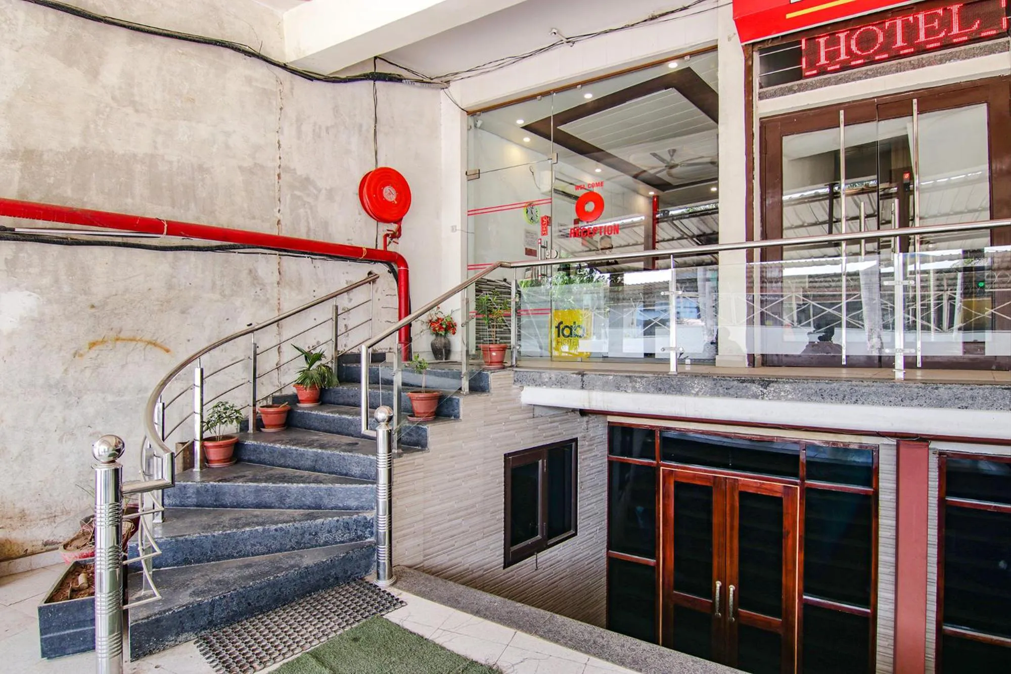 Facade/entrance in FabHotel GS