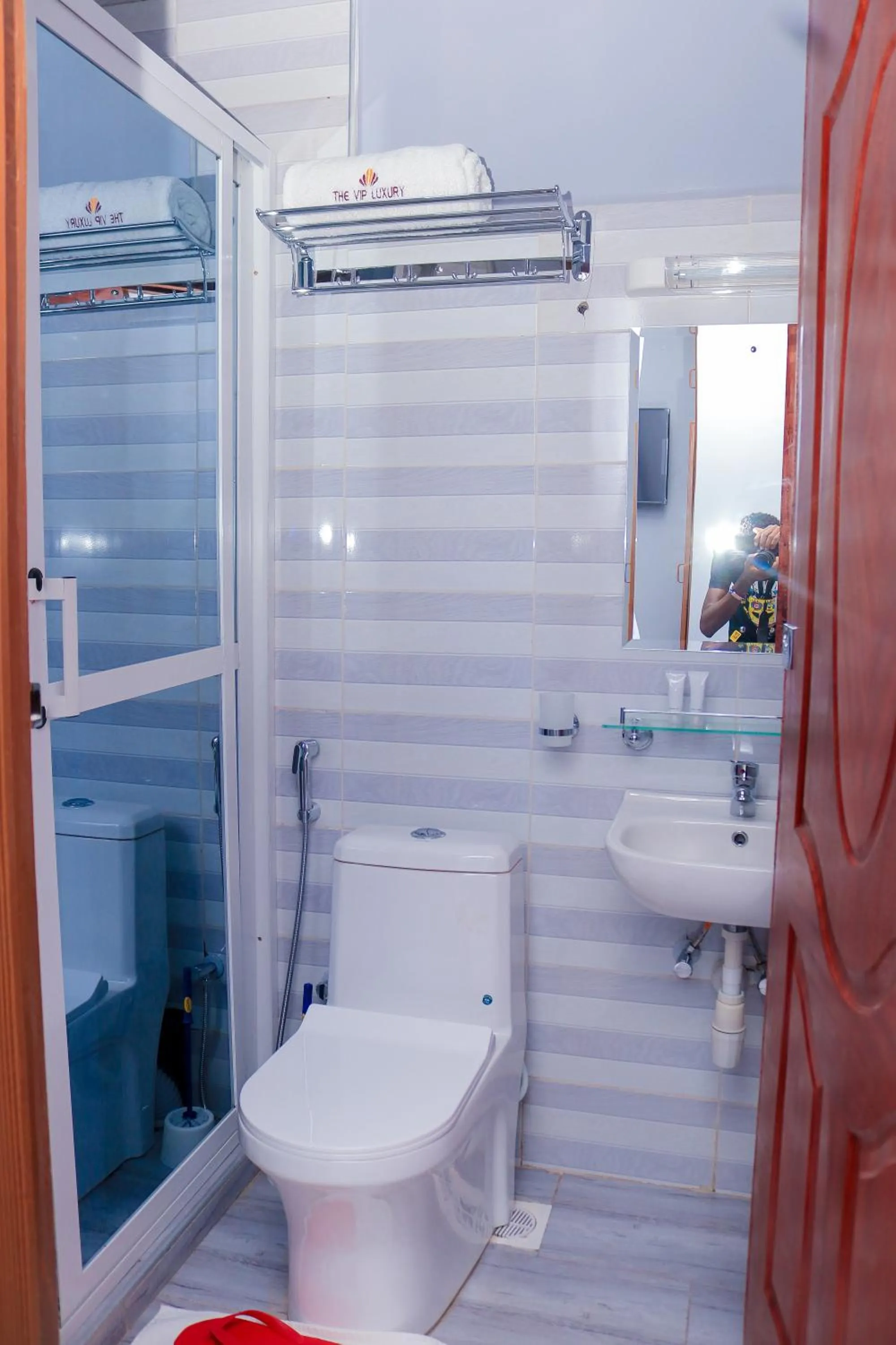 Toilet in The VIP Luxury Lounge Hotel