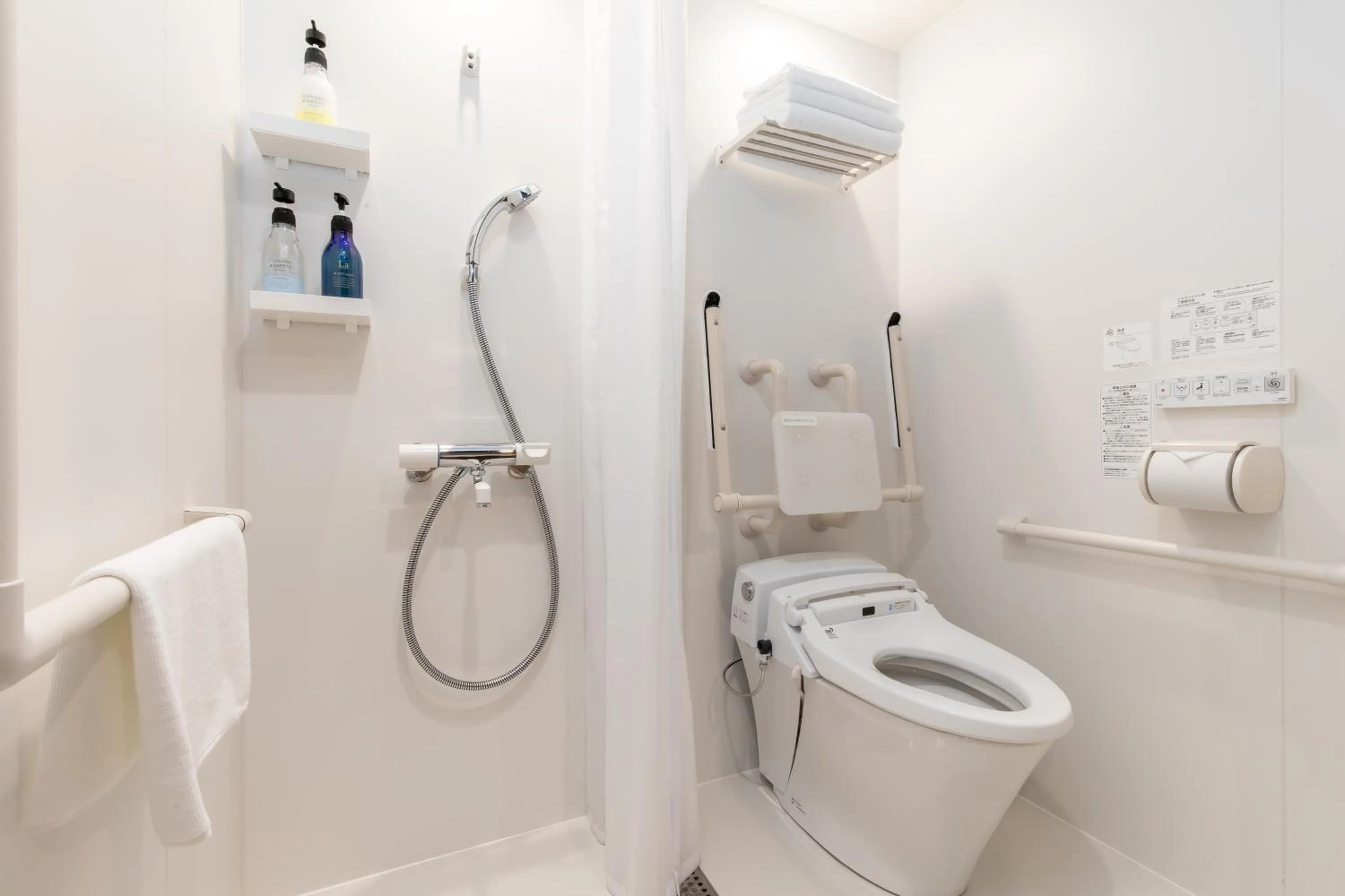 Shower in The Celecton Fujisan Gotemba Interchange